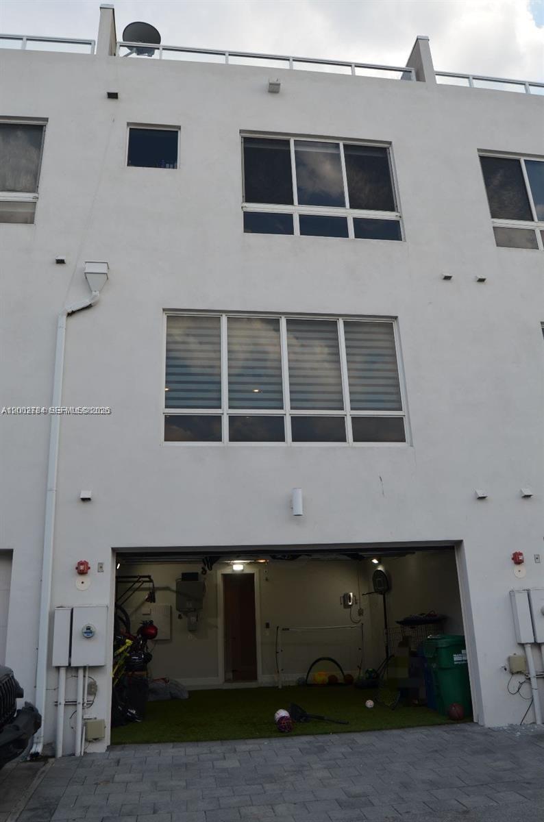 10347 NW 64th Unit: Ln