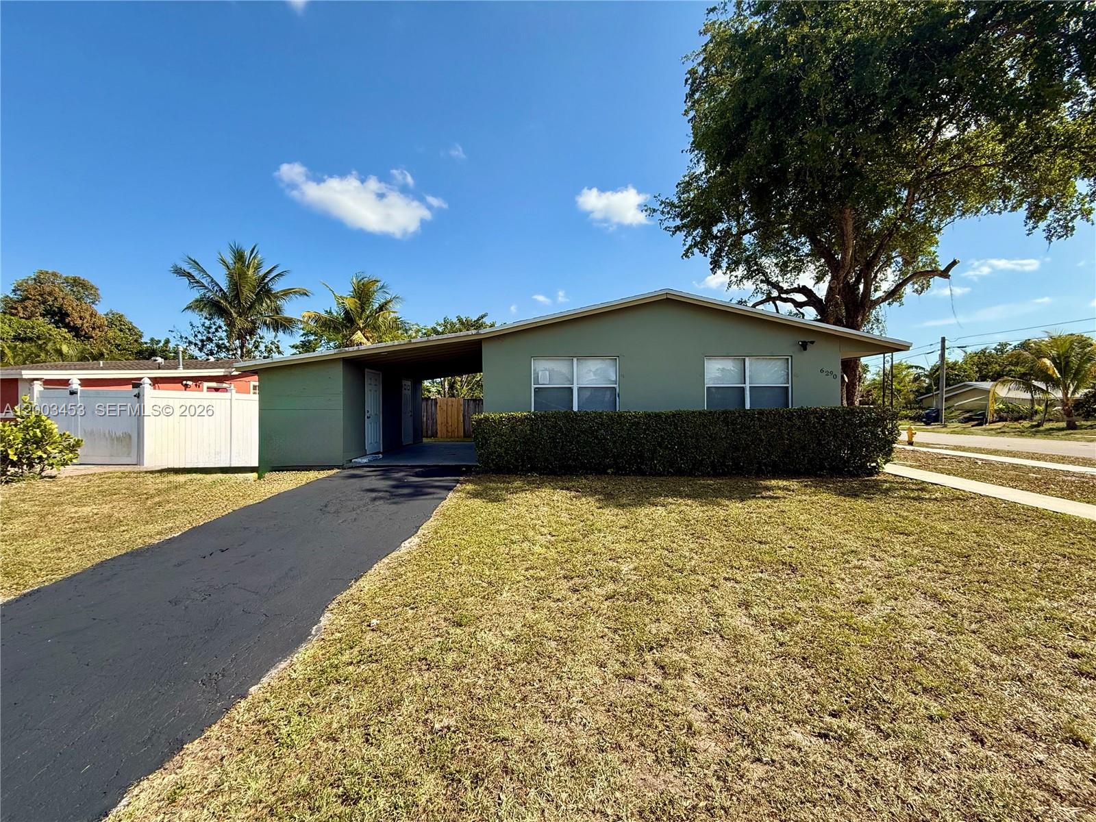 6290 NW 14th St # 6290