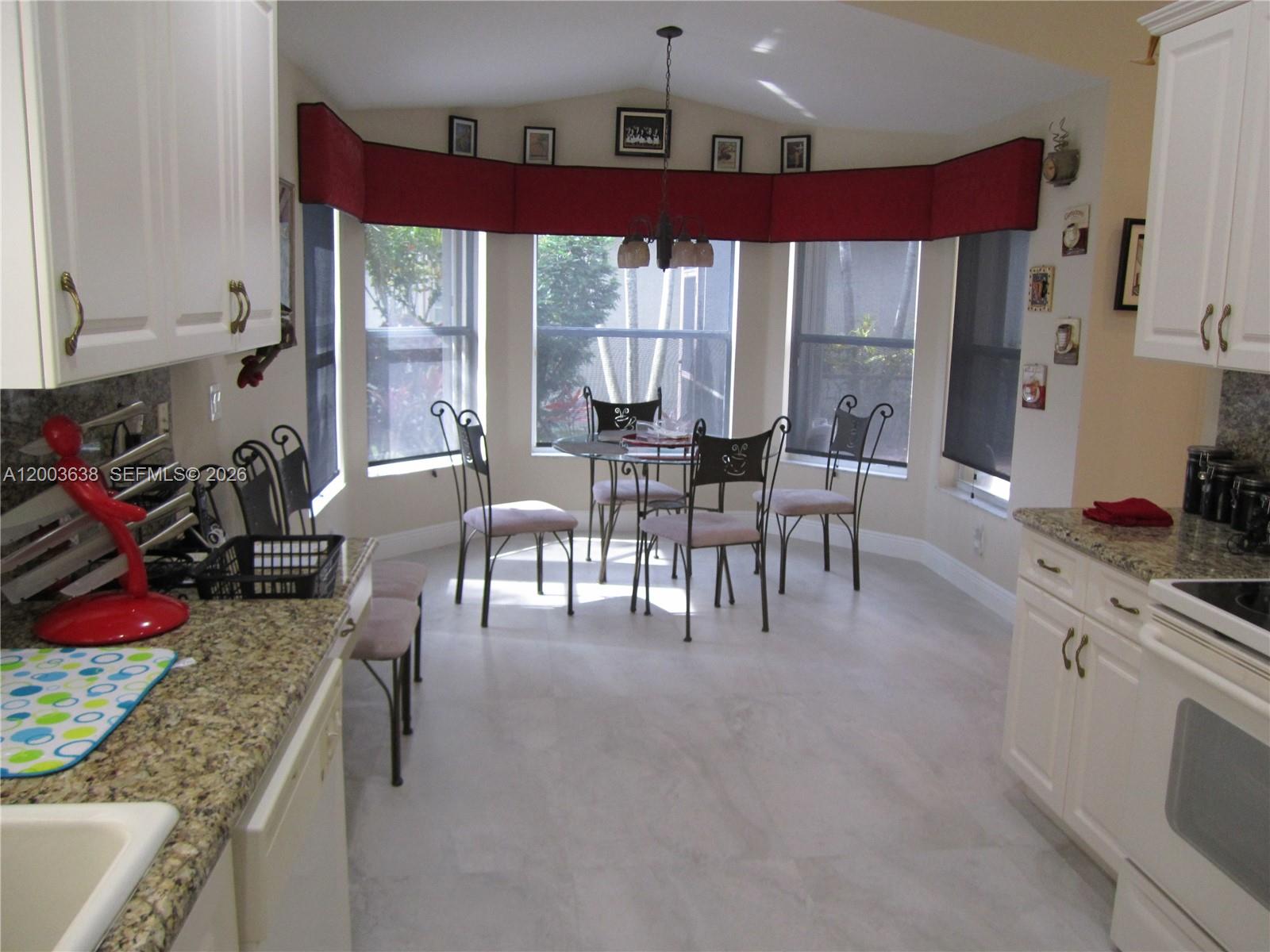 9798 Casa Mar Dr