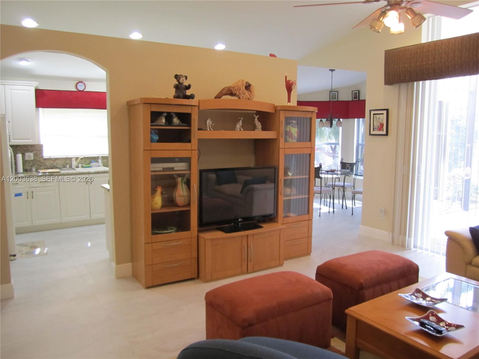 9798 Casa Mar Dr