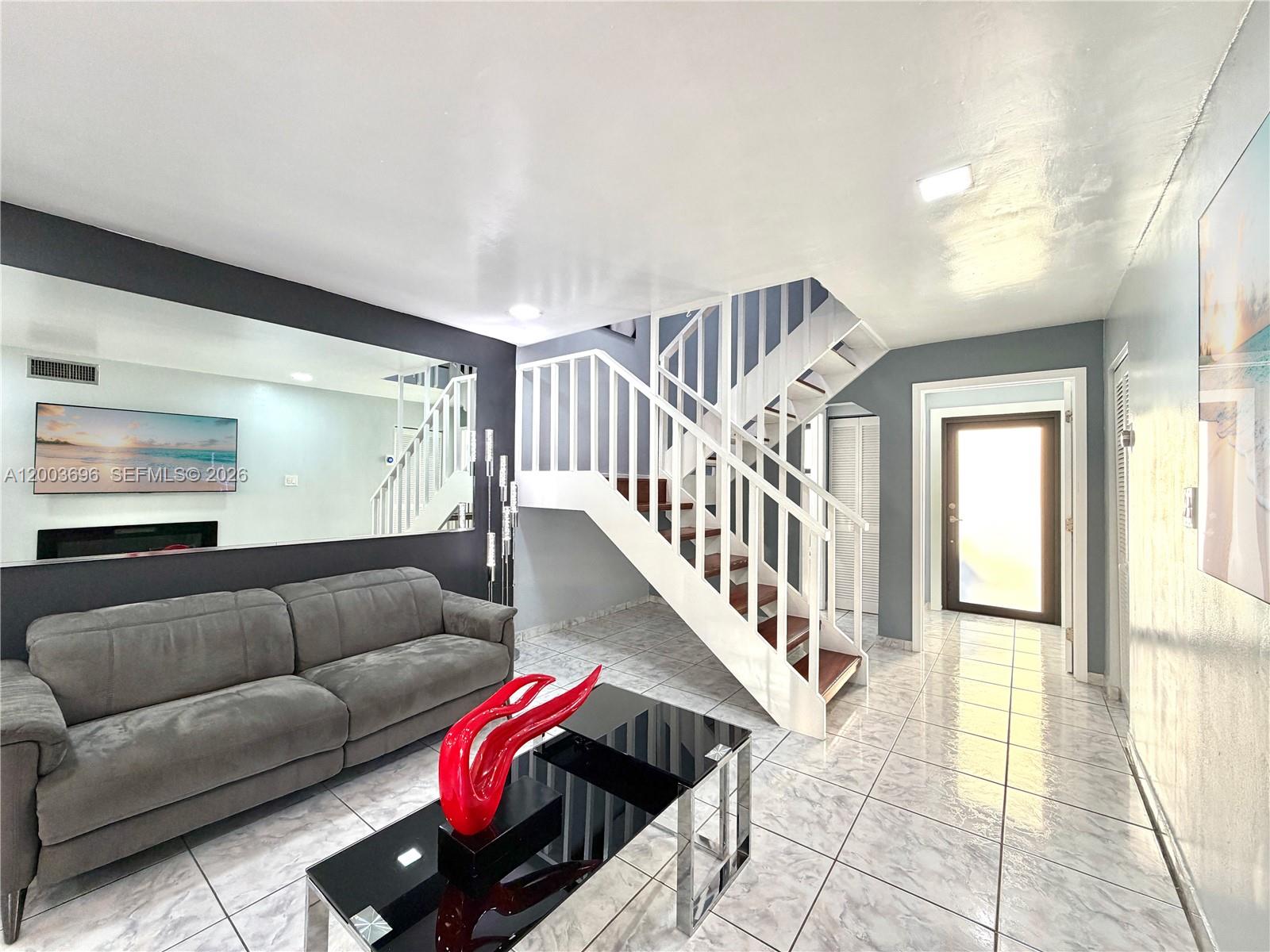 8155 W 9th Ct