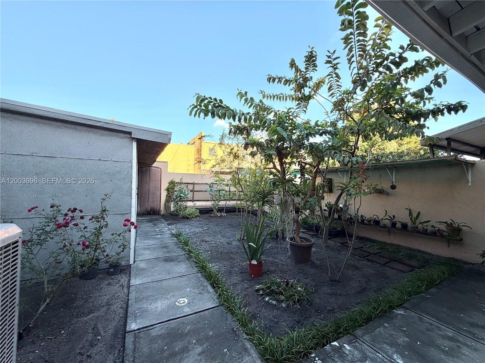 8155 W 9th Ct