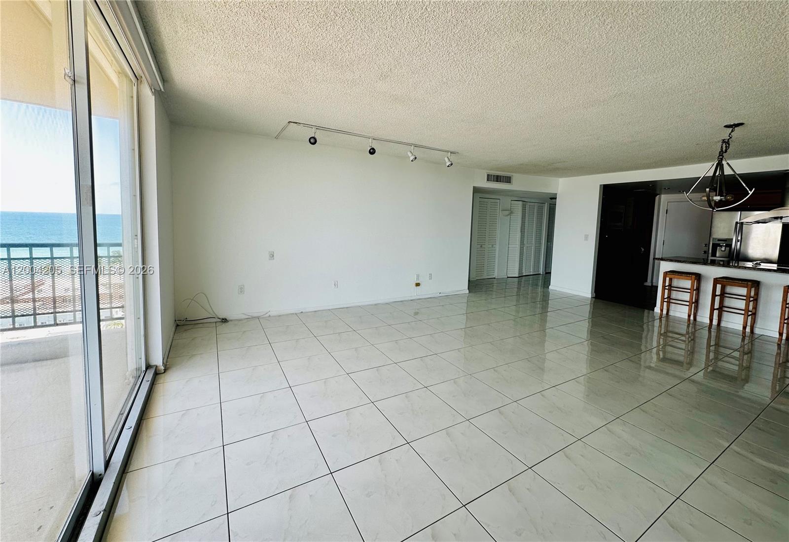 1501 S Ocean Dr # 1202