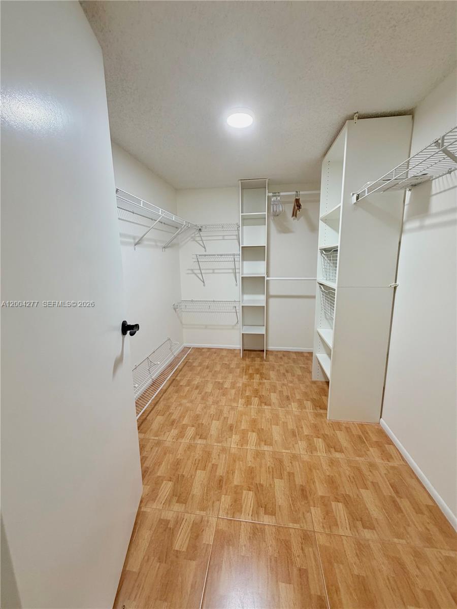 1203 Bahama Bnd # G1