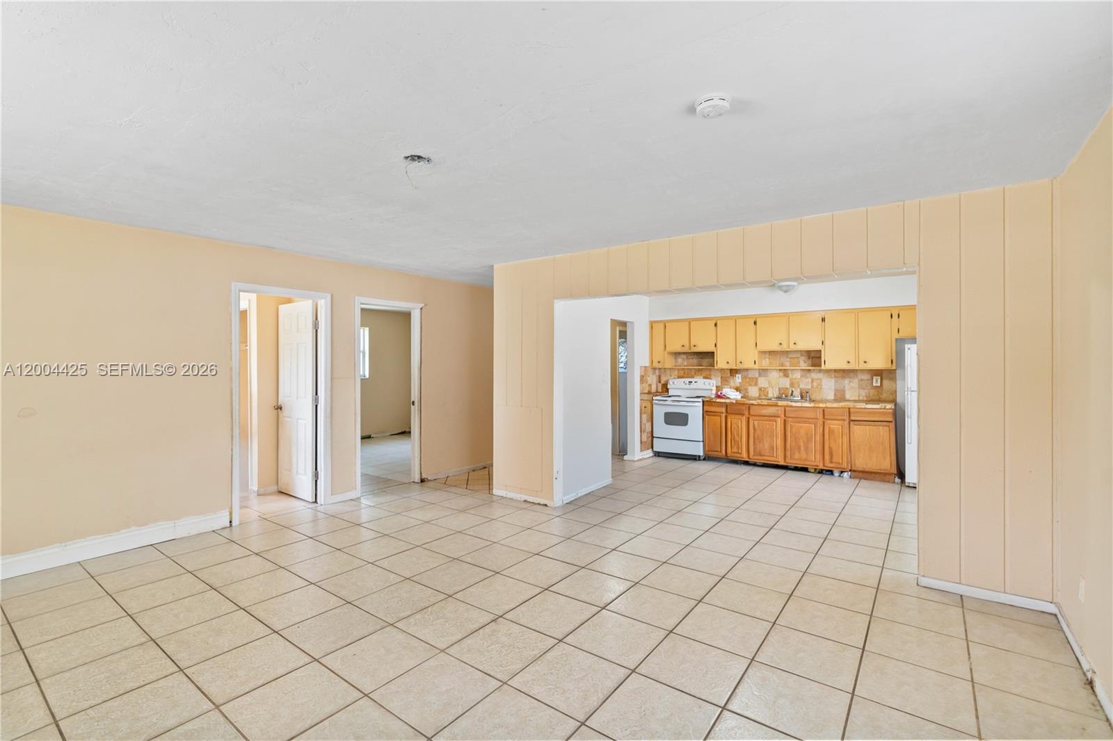 723 NW 15th Ter