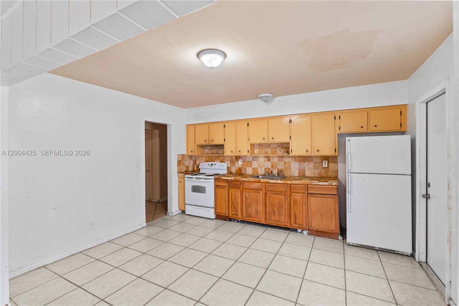 723 NW 15th Ter