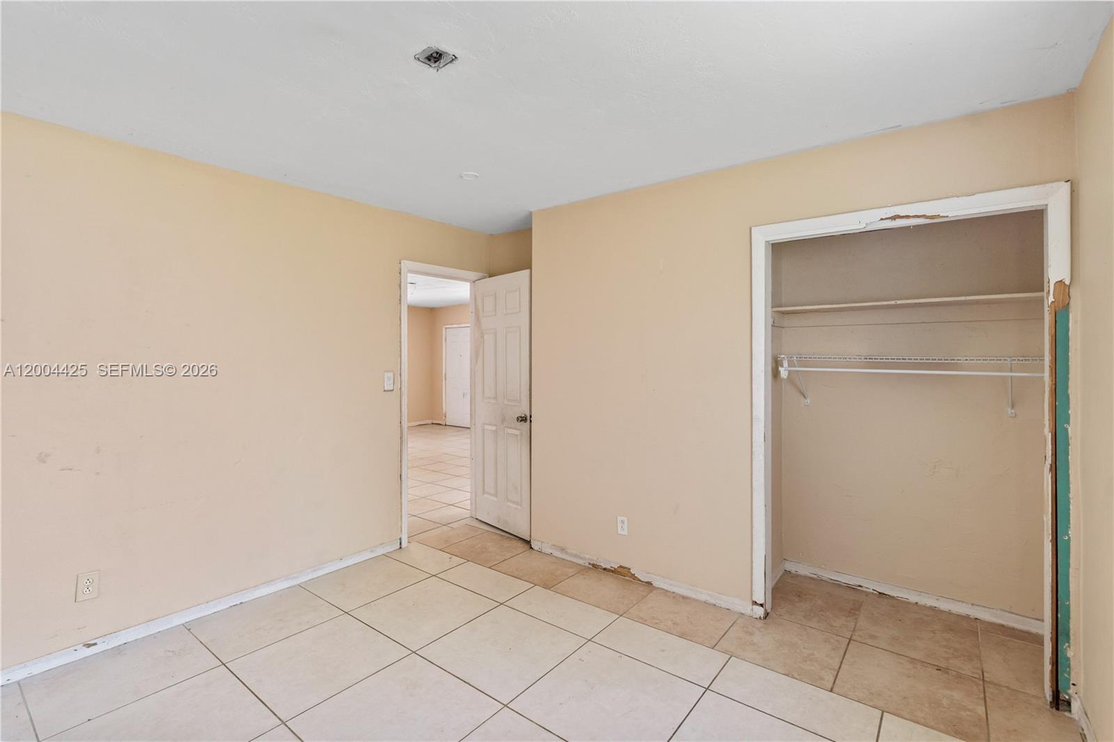 723 NW 15th Ter