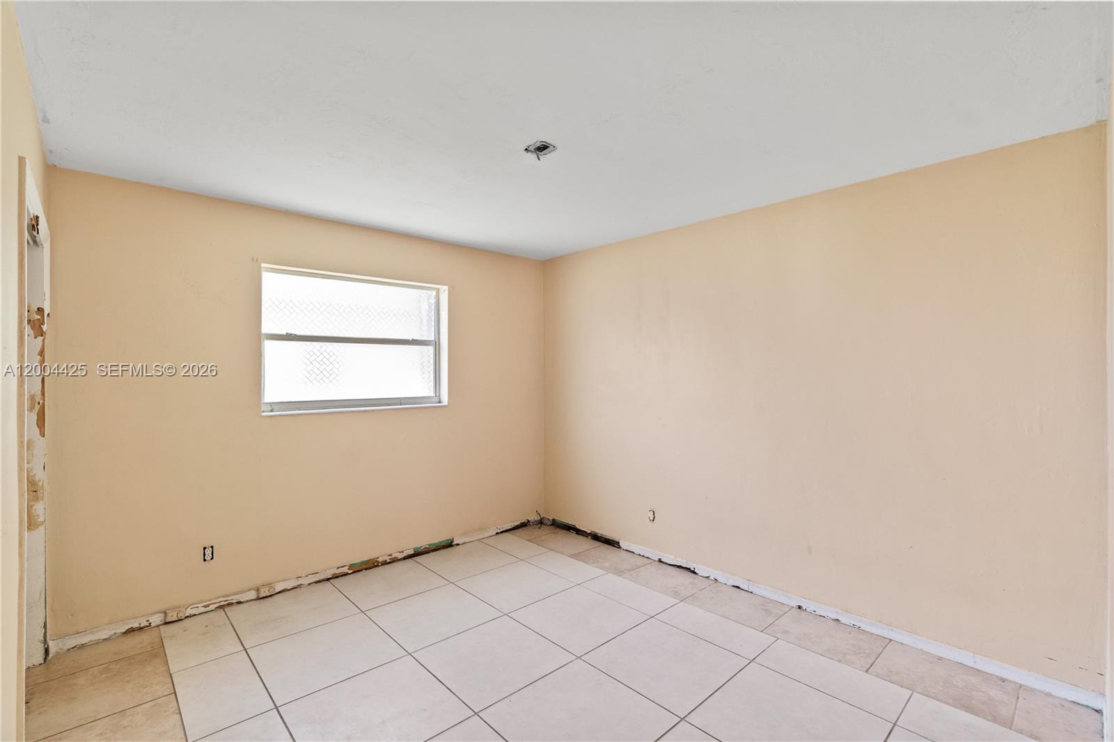 723 NW 15th Ter