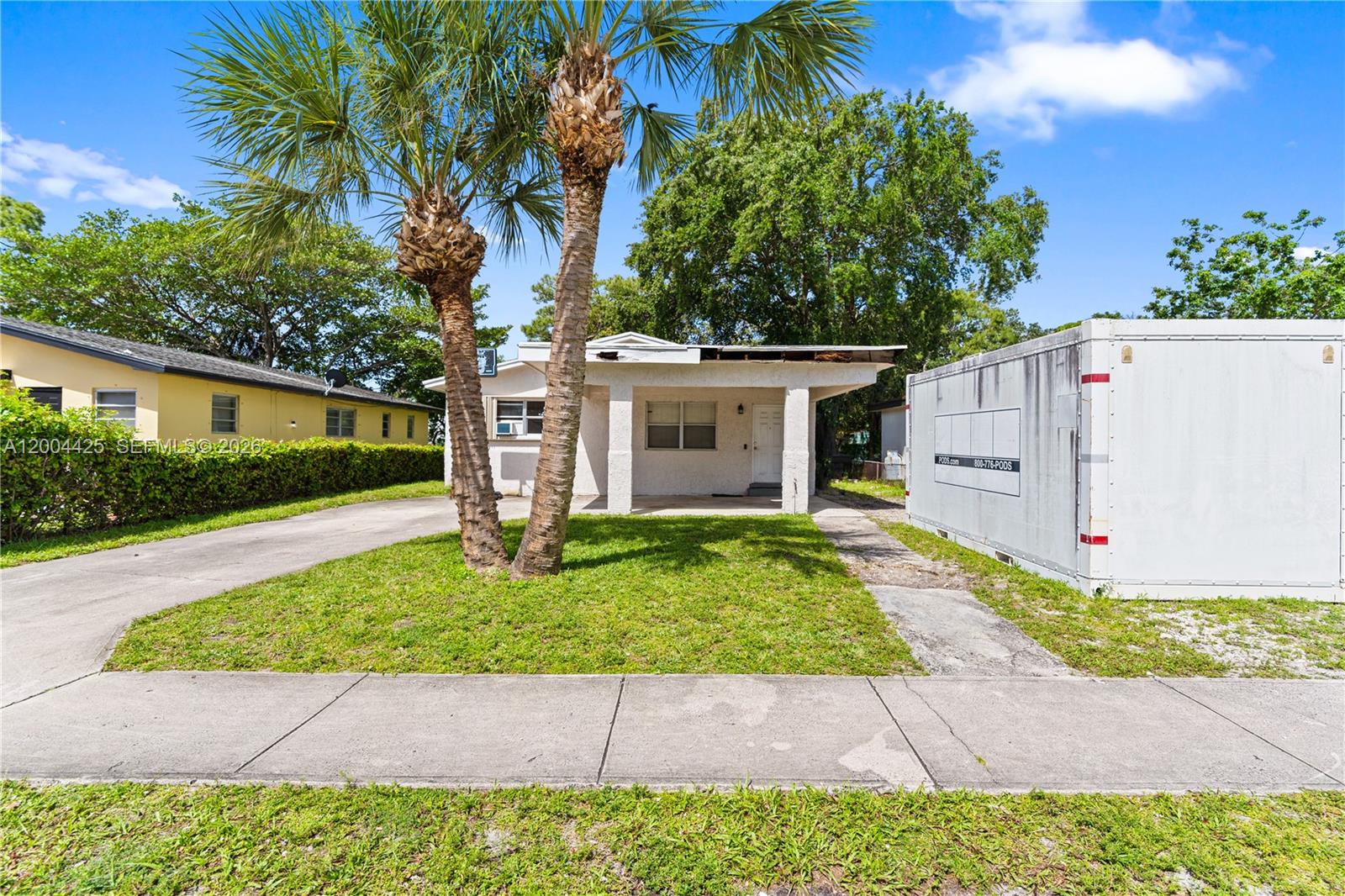 723 NW 15th Ter
