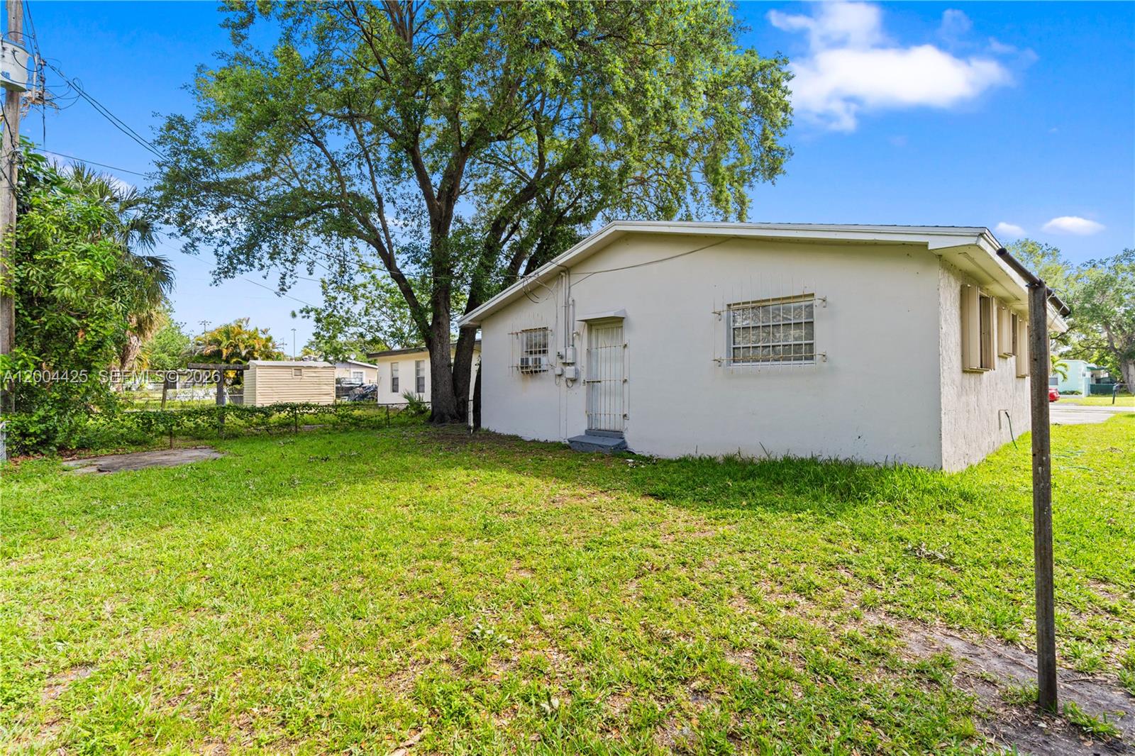 723 NW 15th Ter