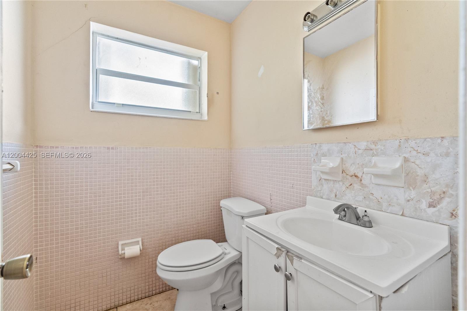723 NW 15th Ter