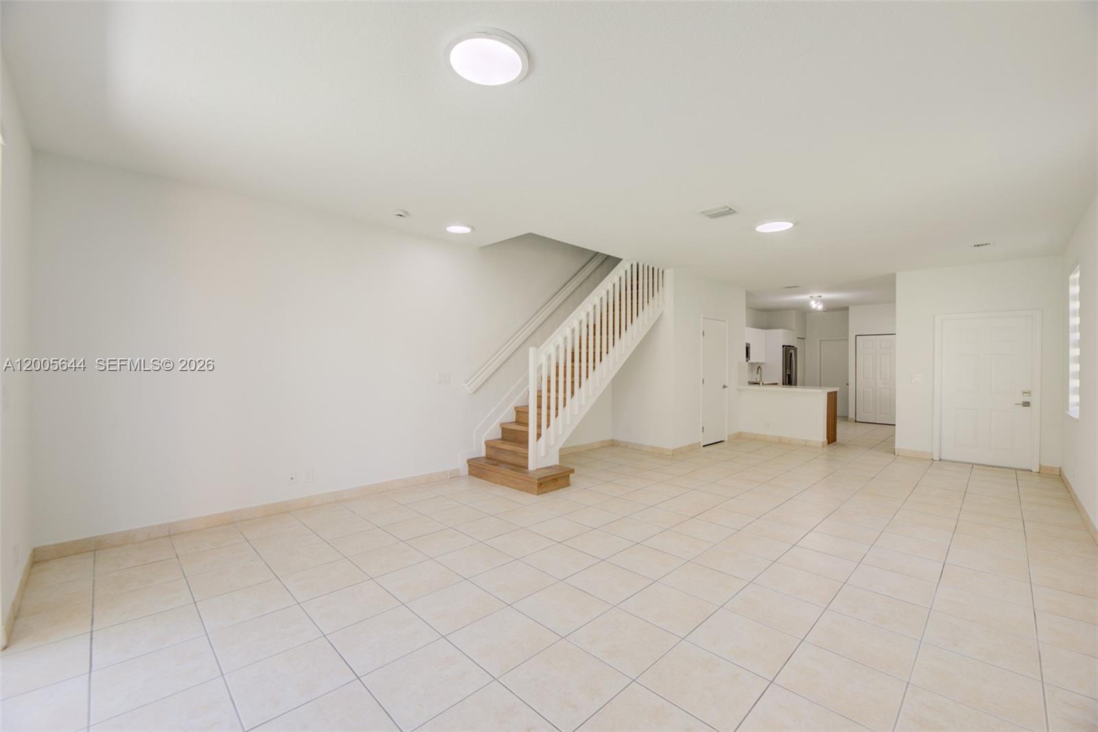 2143 Hacienda Ter