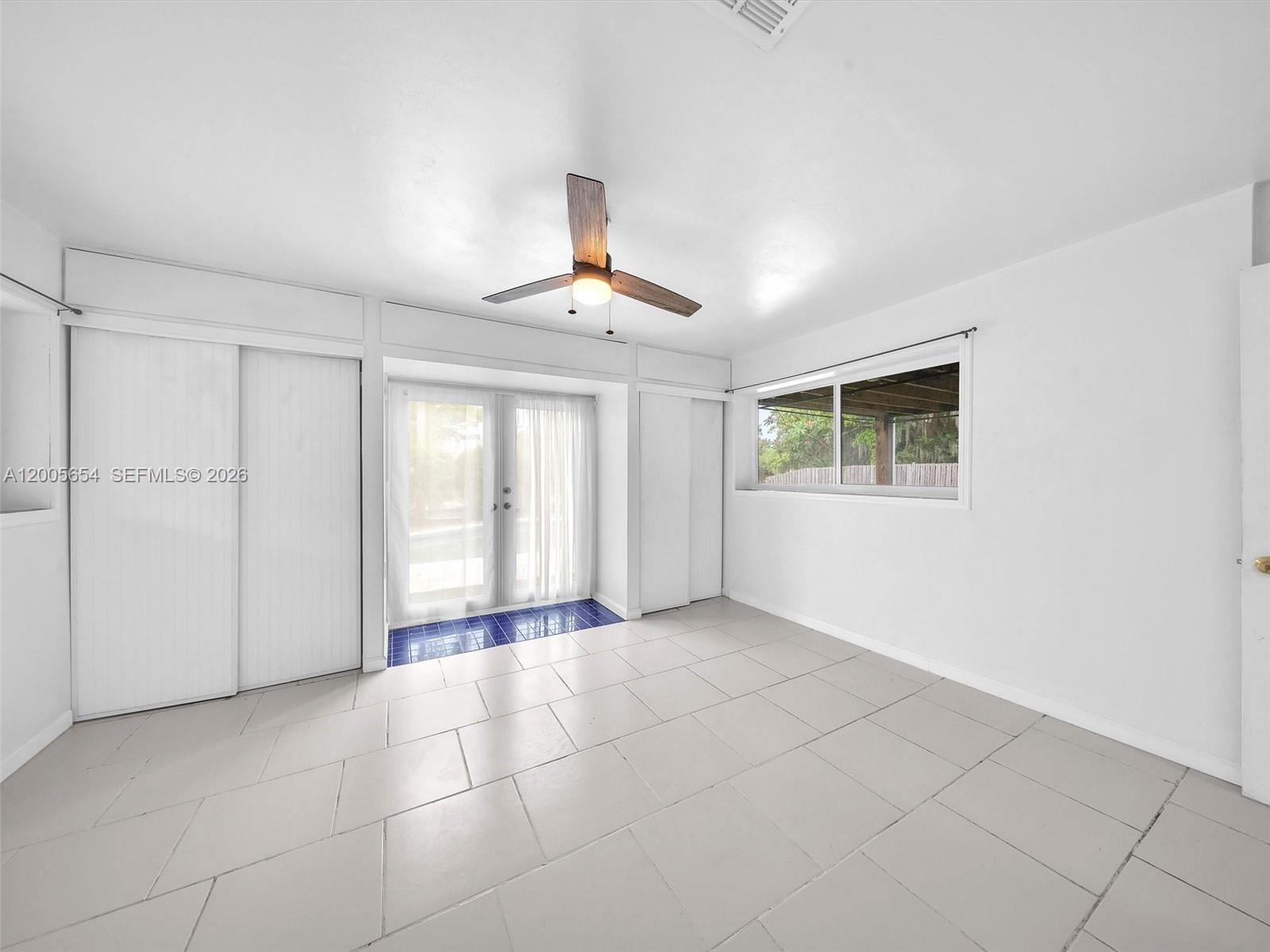 4401 NE 15th Ter