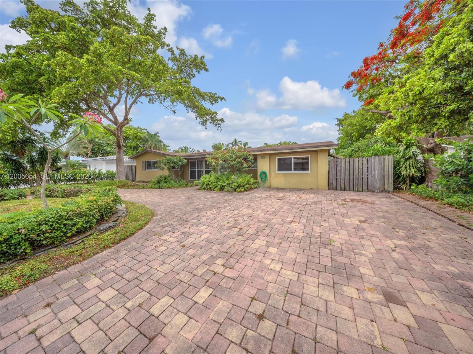 4401 NE 15th Ter