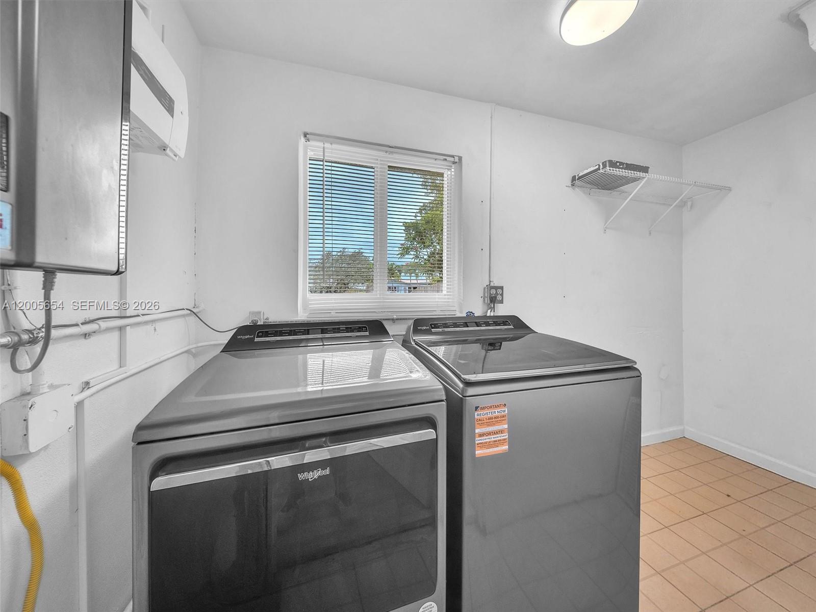 4401 NE 15th Ter