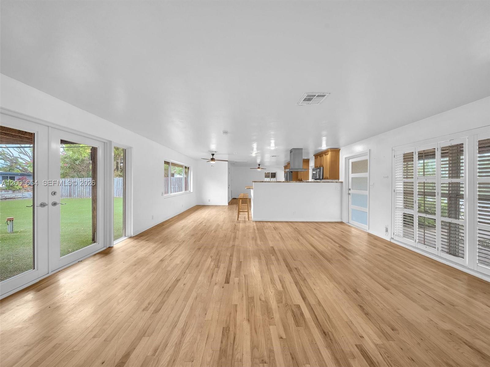 4401 NE 15th Ter
