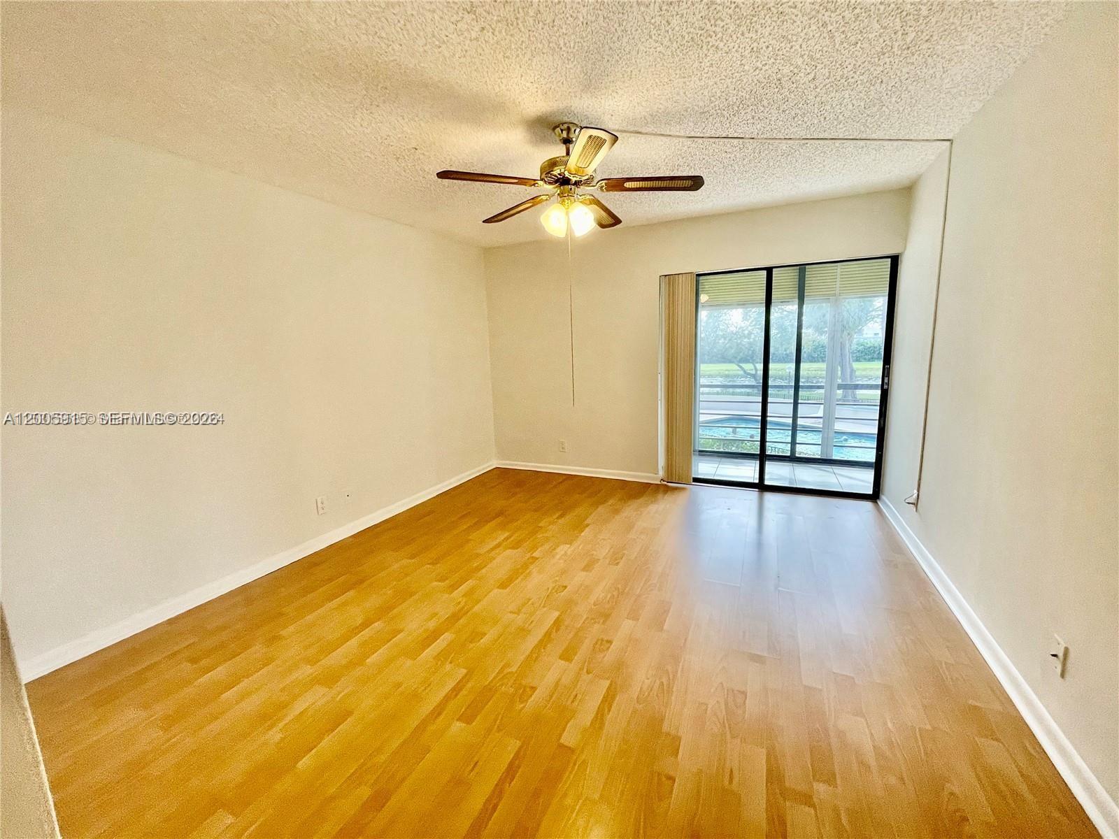 2320 S Cypress Bend Dr # 204