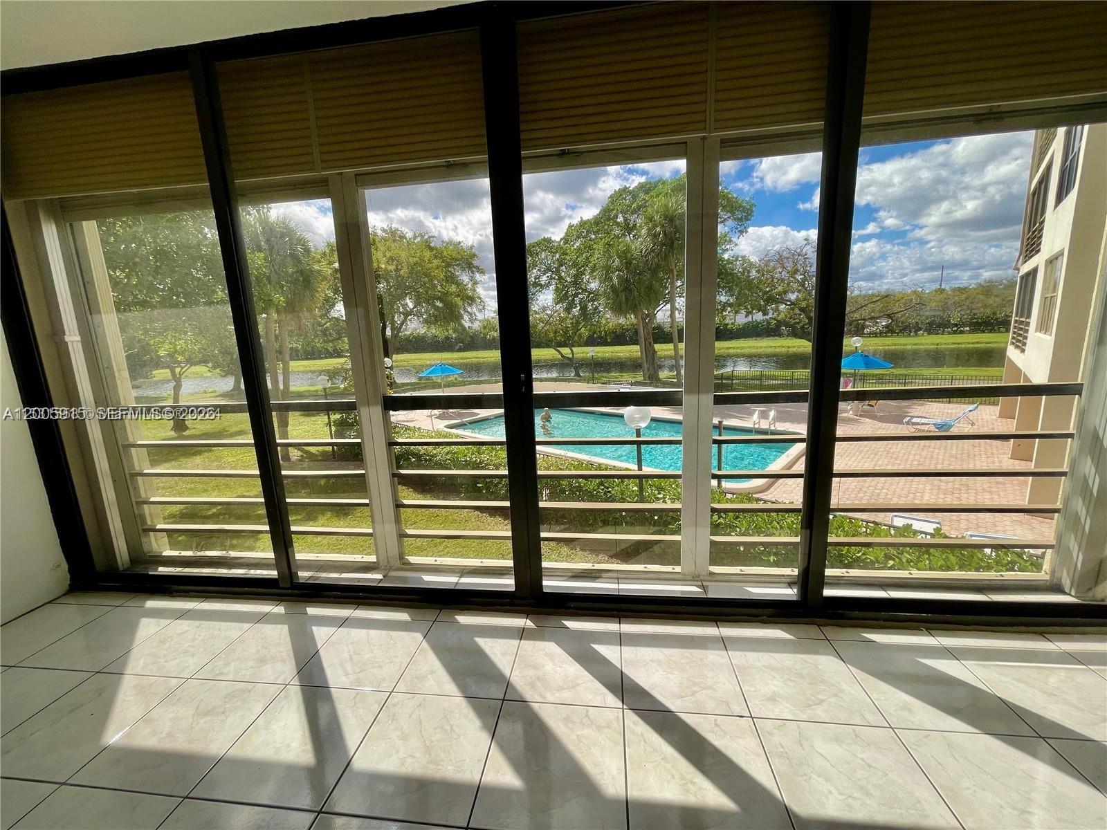 2320 S Cypress Bend Dr # 204