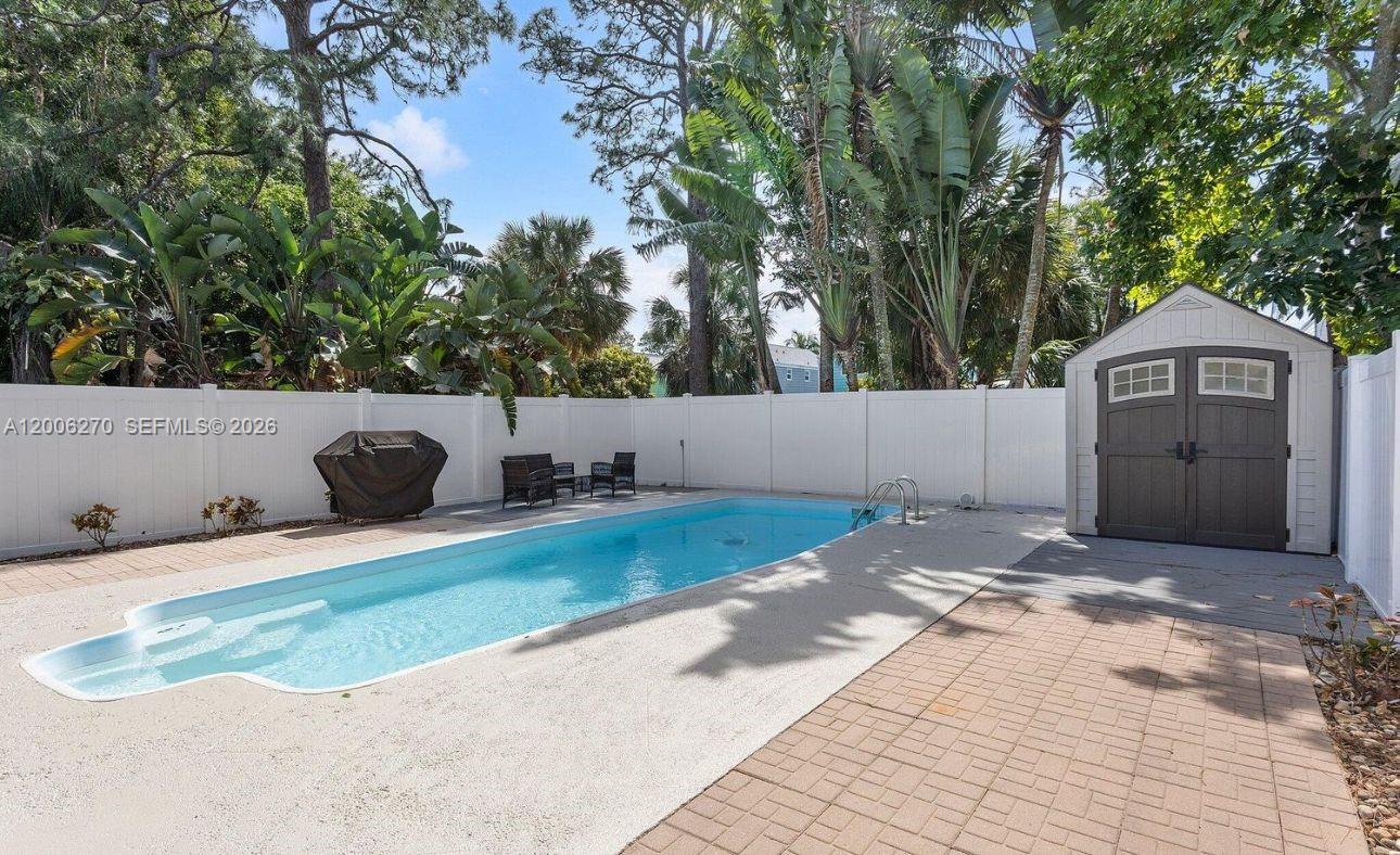 5836 Rambler Rose Way