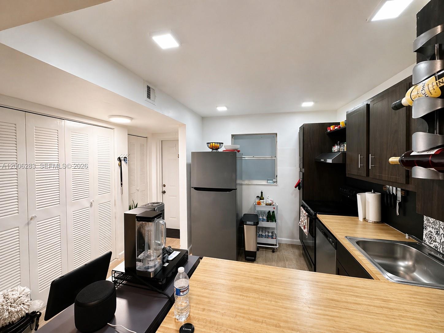 8421 Lagos De Campo Blvd # 309T