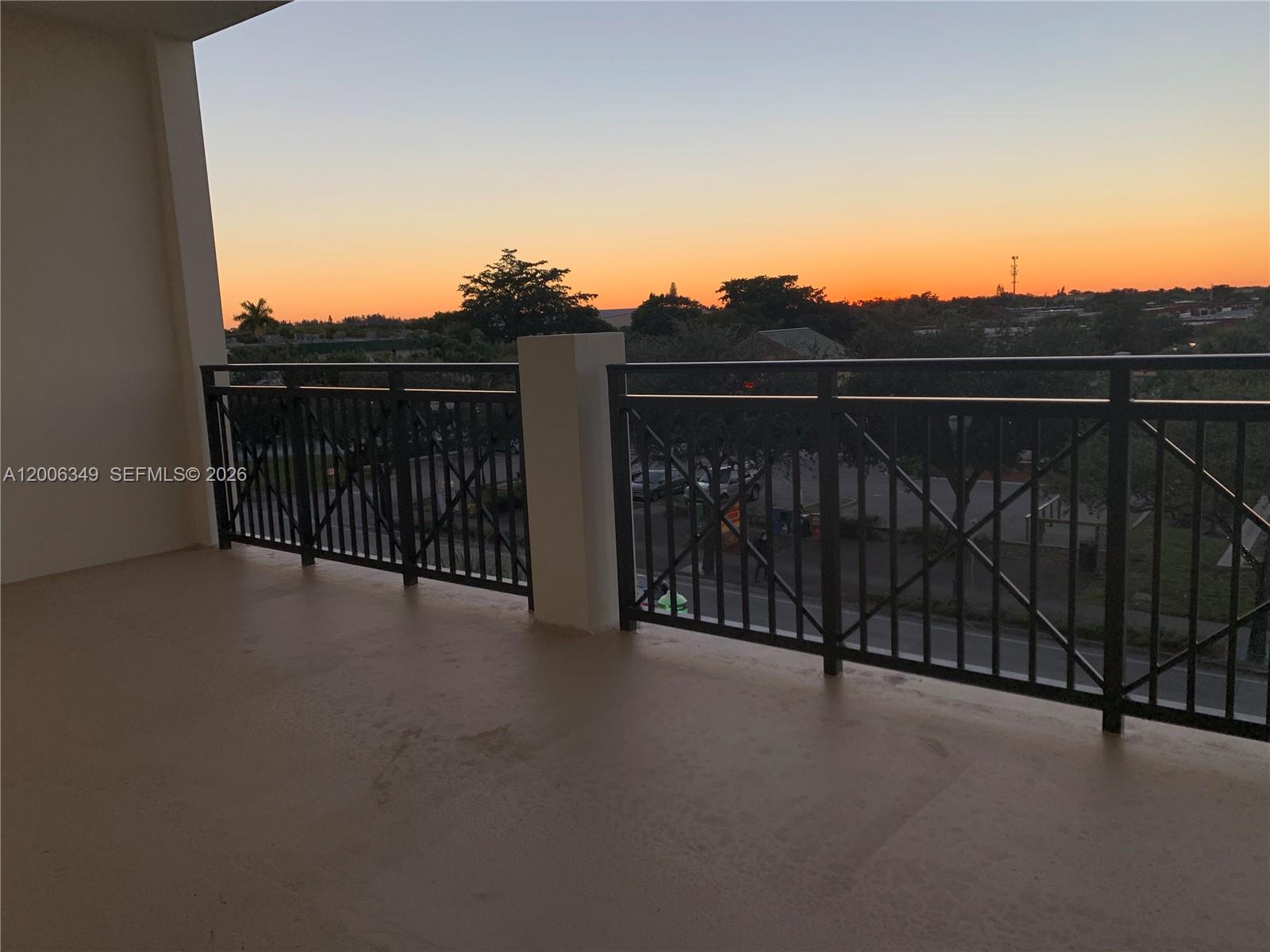 4100 Davie Rd Unit: 417