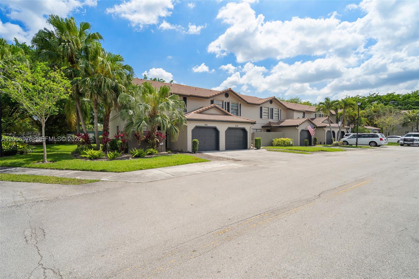 9161 Vineyard Lake Dr # 9161