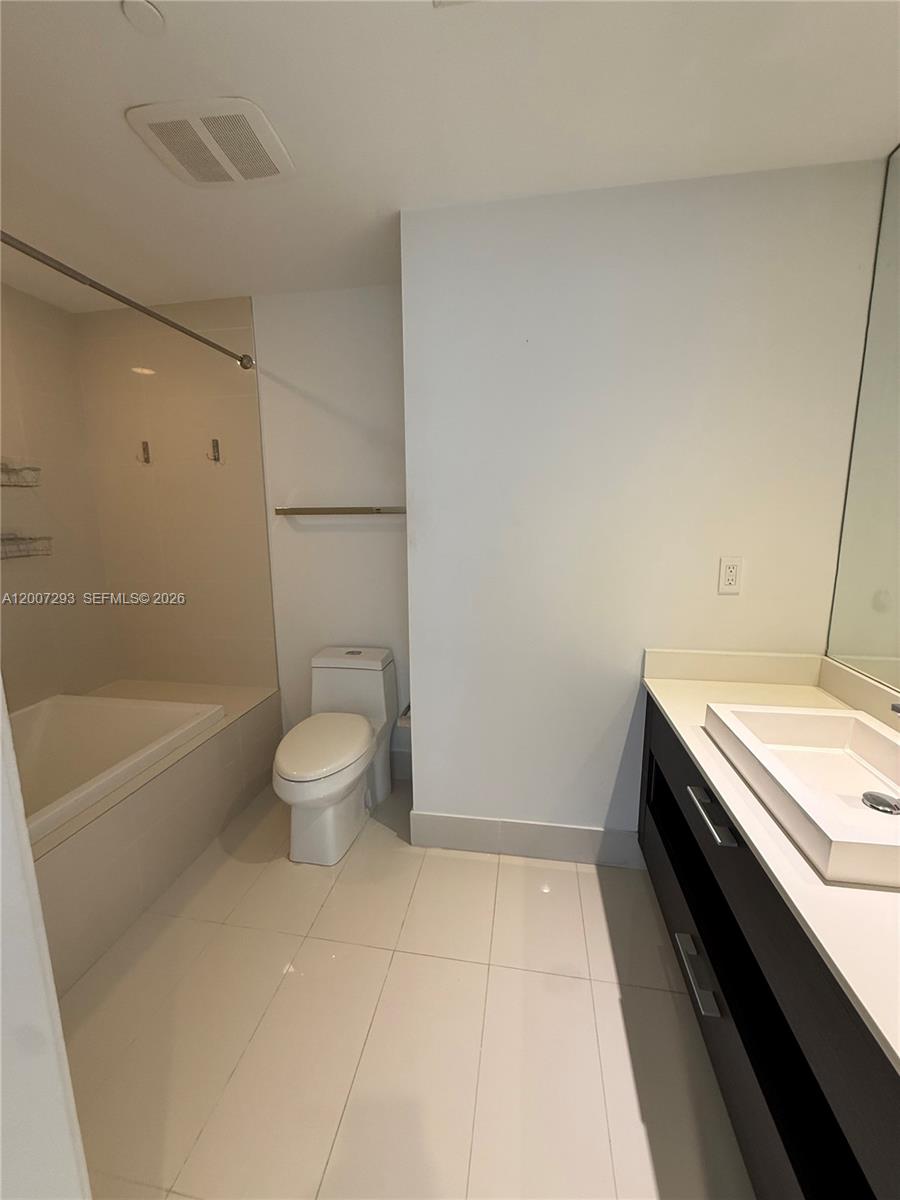55 SW 9th St # 1809