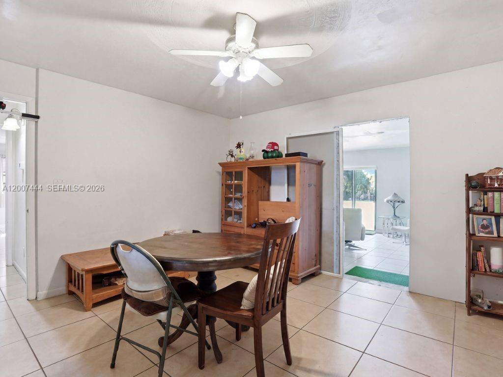 1110 22ND AVE NE