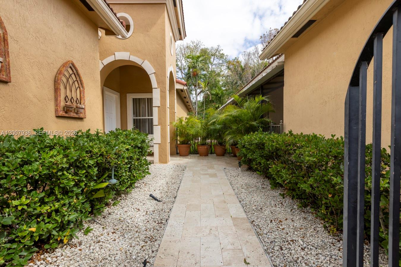 12159 NW 59th St