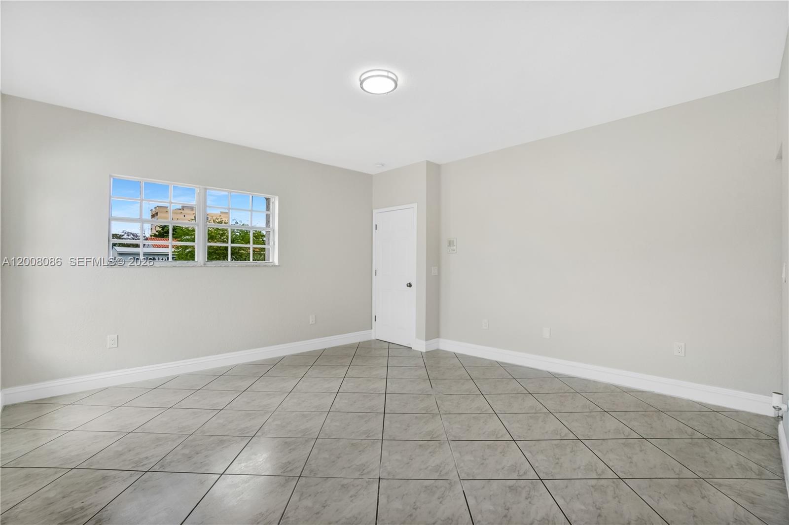 2850 NW 5th St