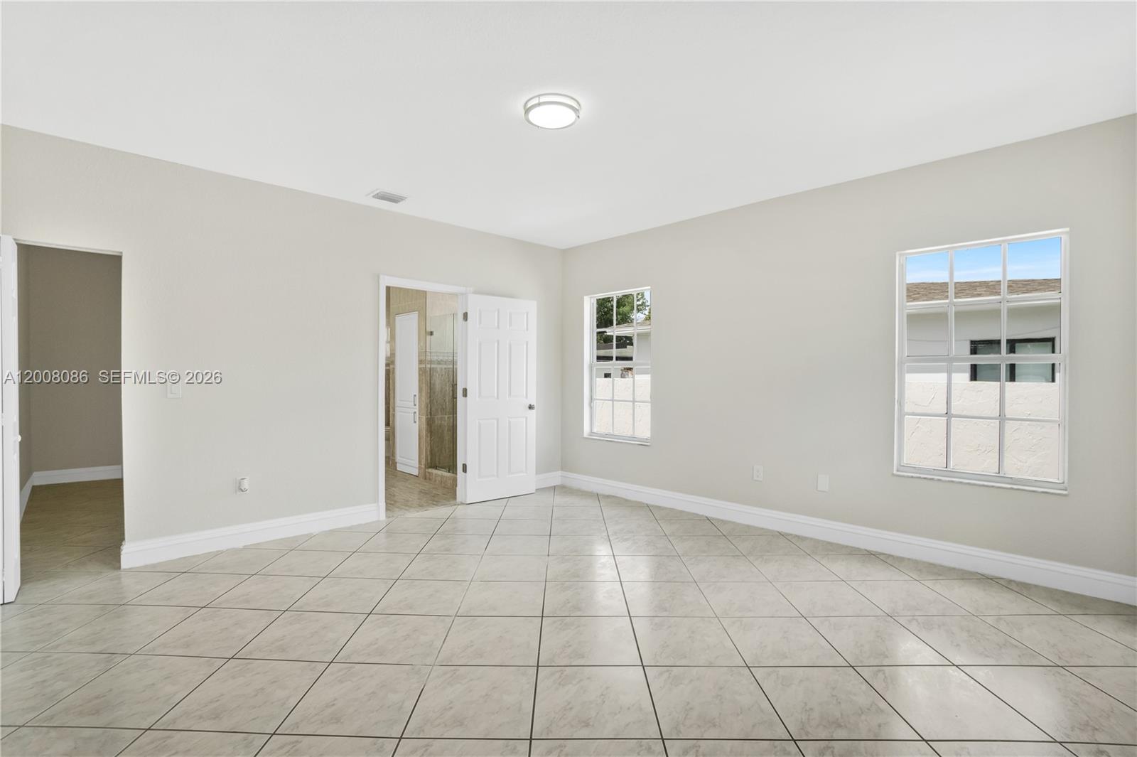 2850 NW 5th St