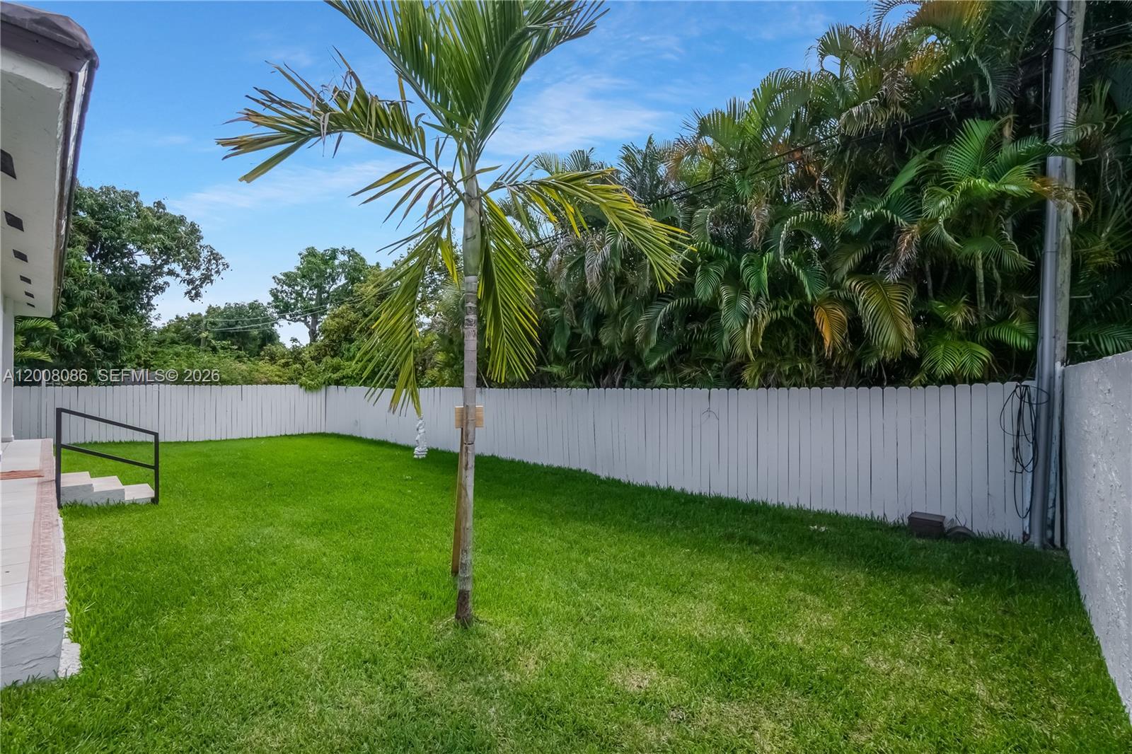 2850 NW 5th St