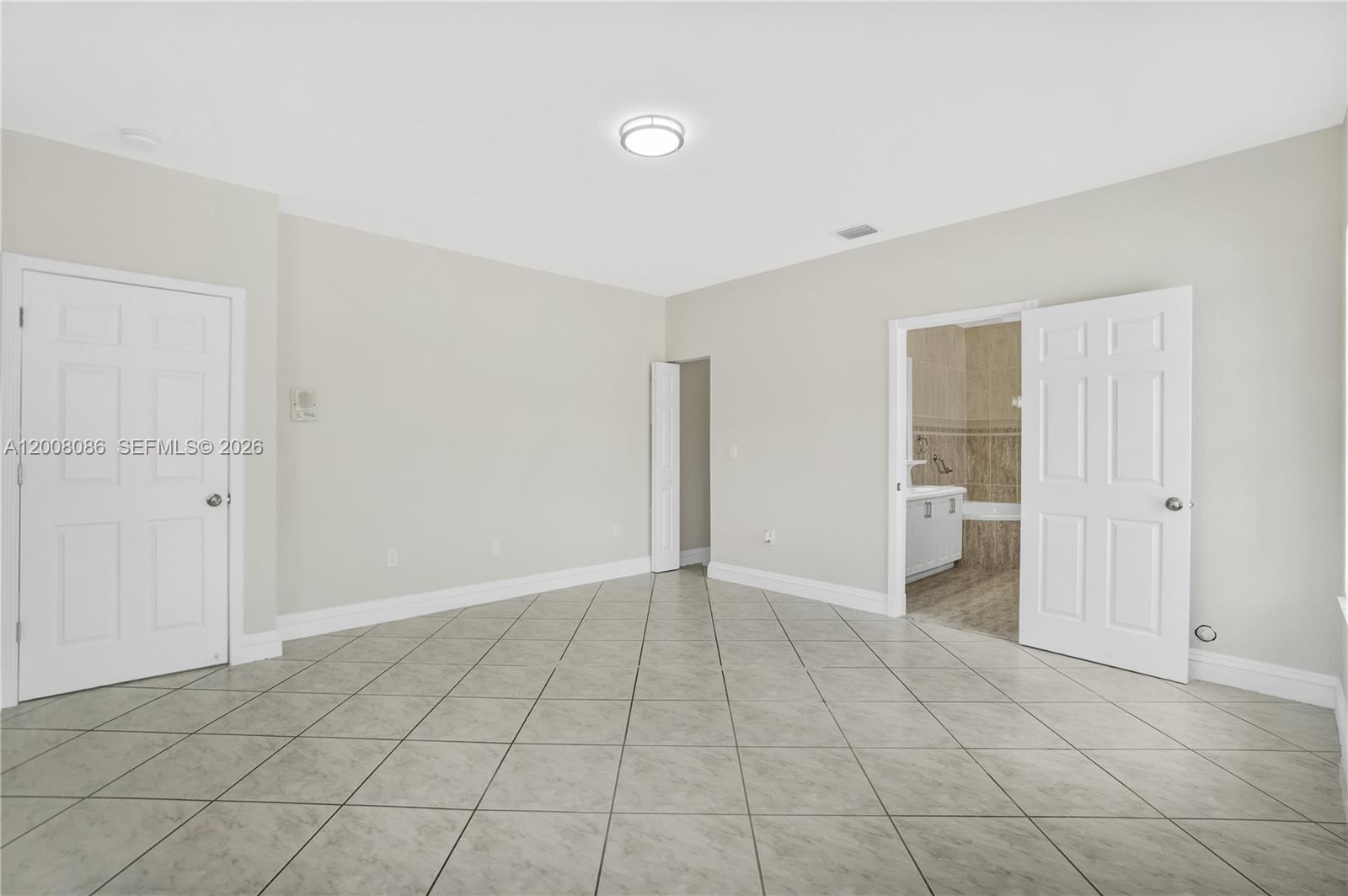 2850 NW 5th St