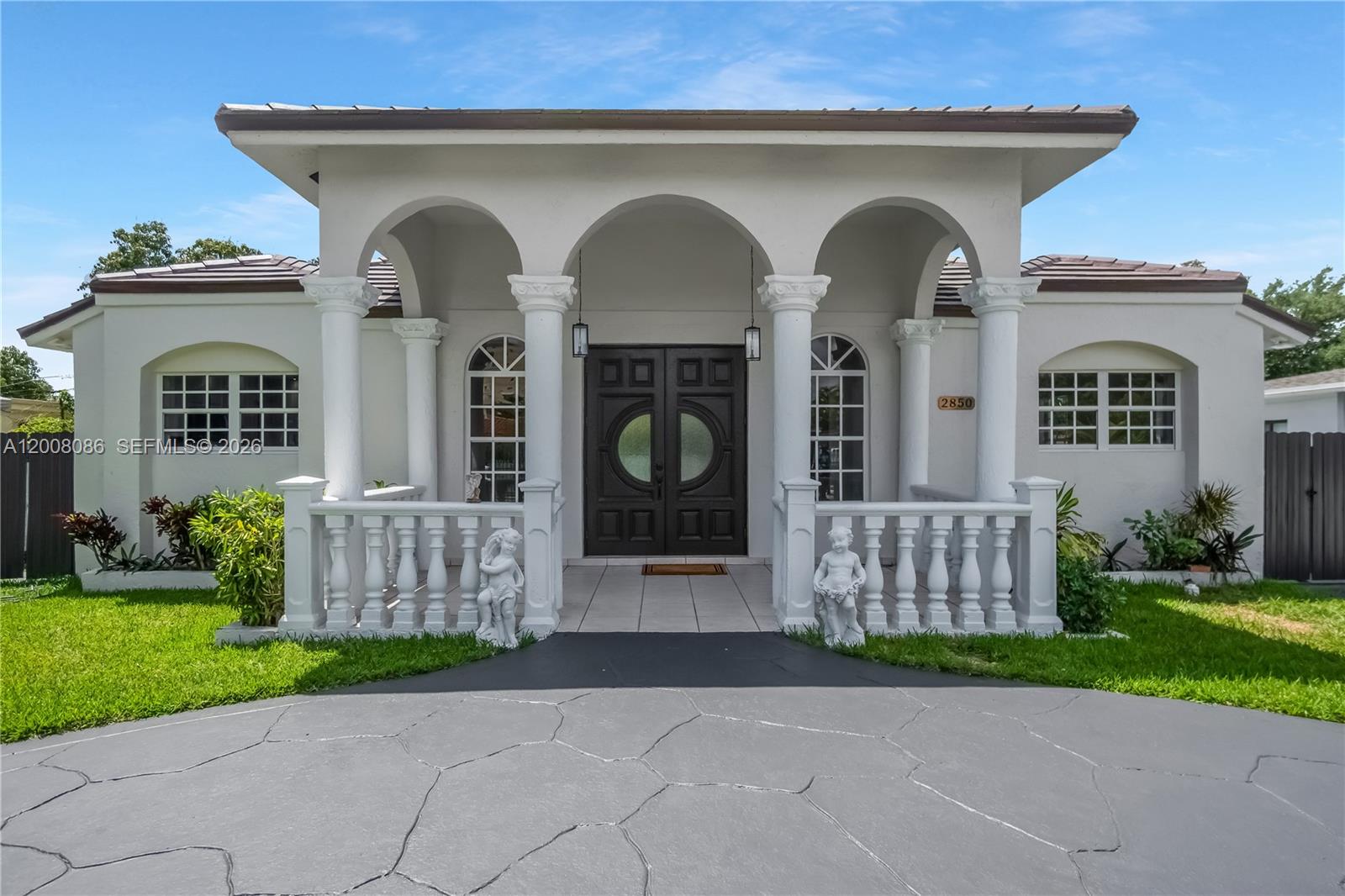 2850 NW 5th St