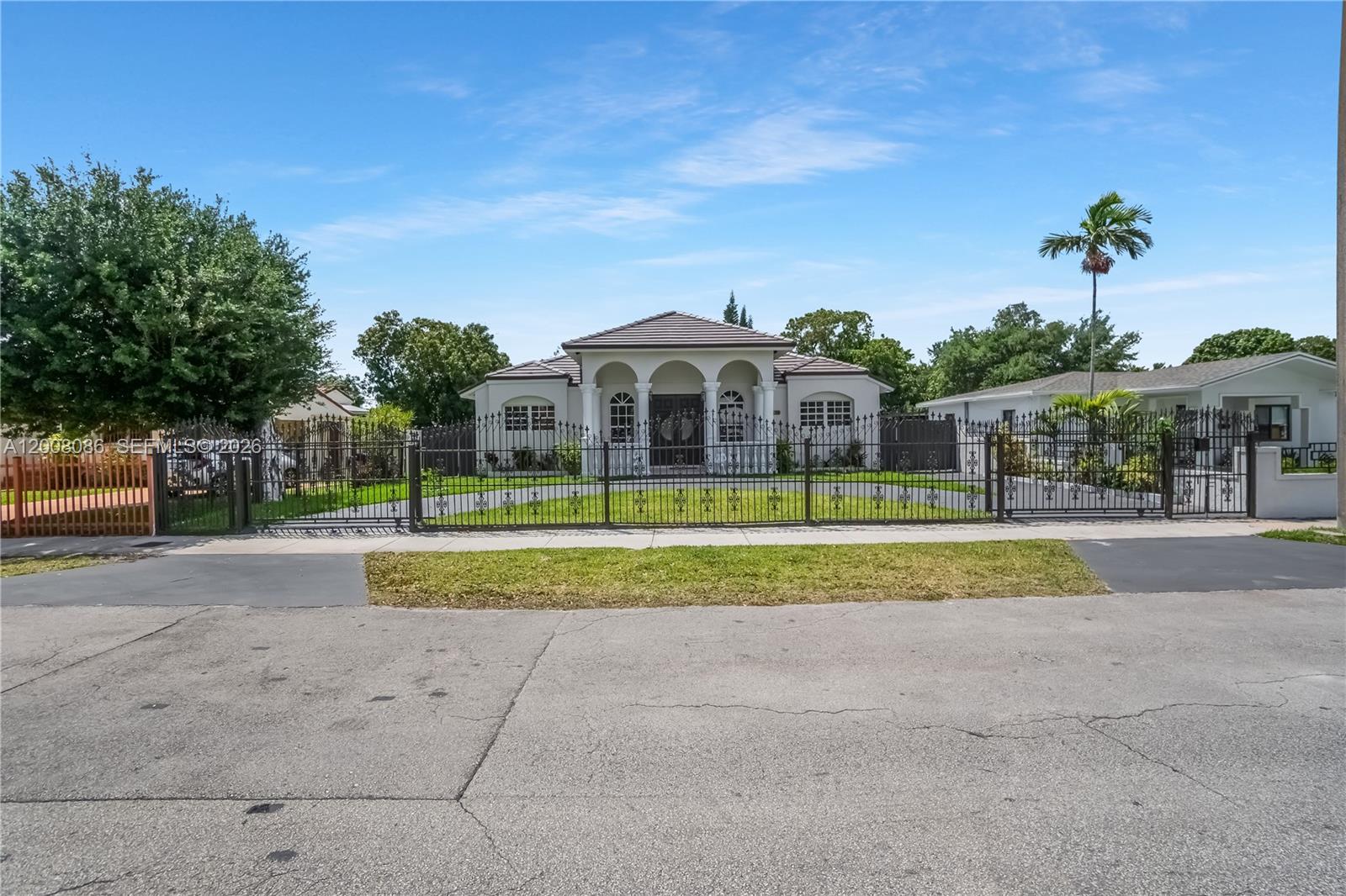 2850 NW 5th St