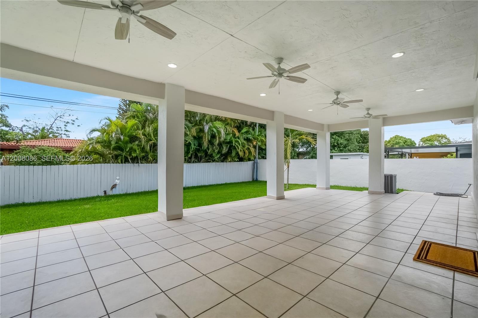 2850 NW 5th St