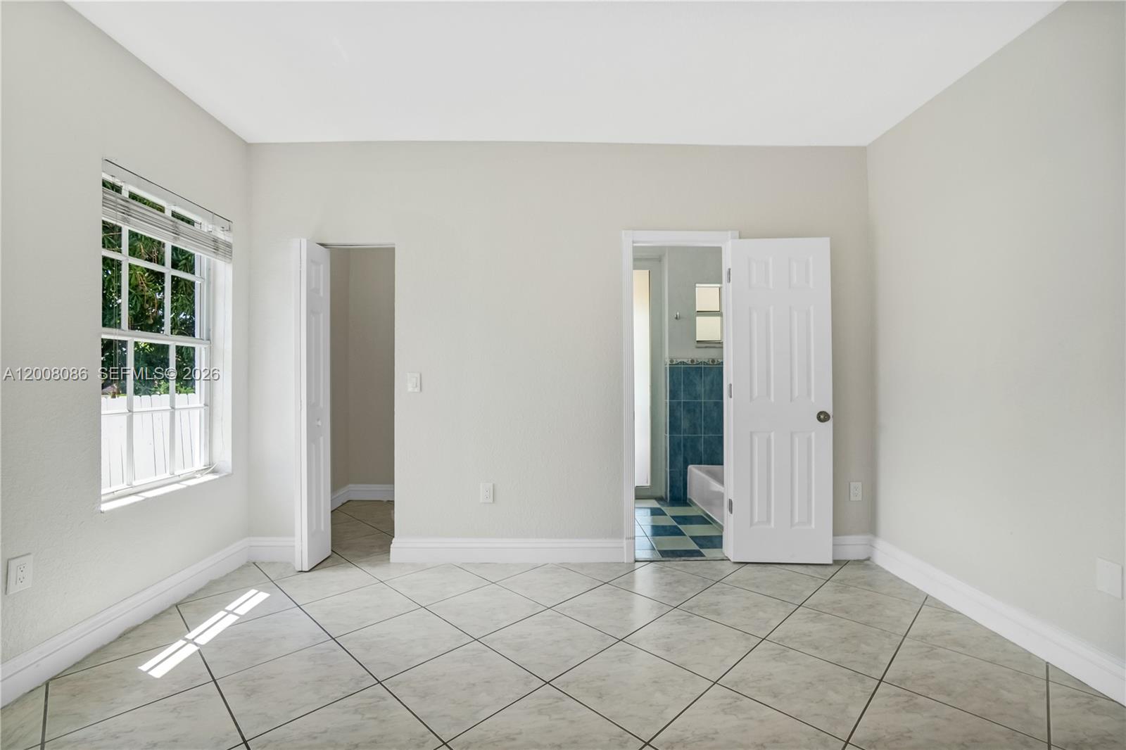2850 NW 5th St