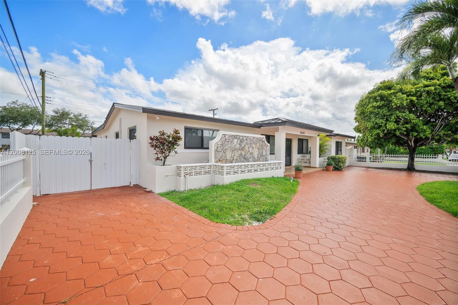 10320 SW 38th Ter