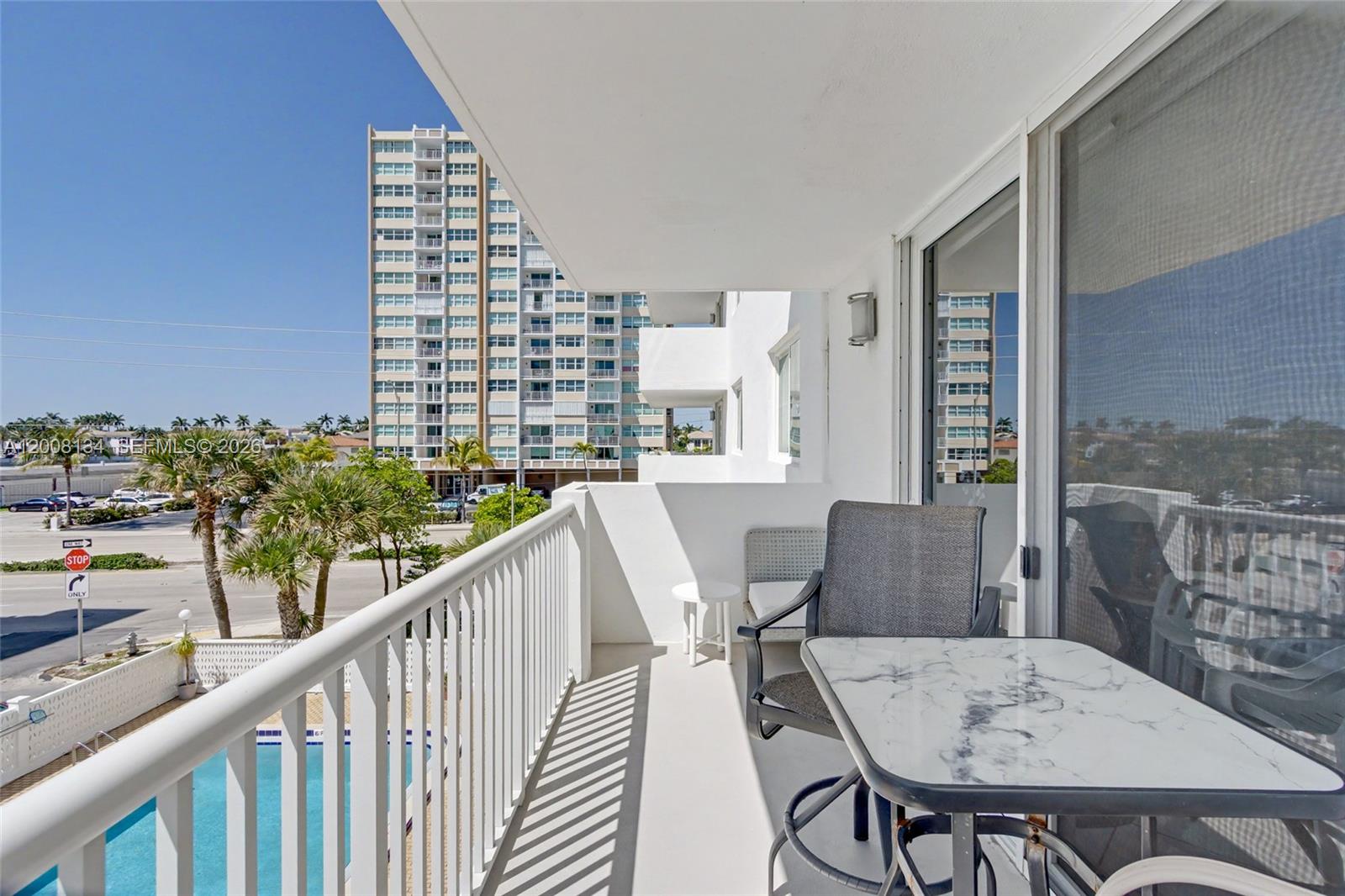 1601 S Ocean Dr # 305