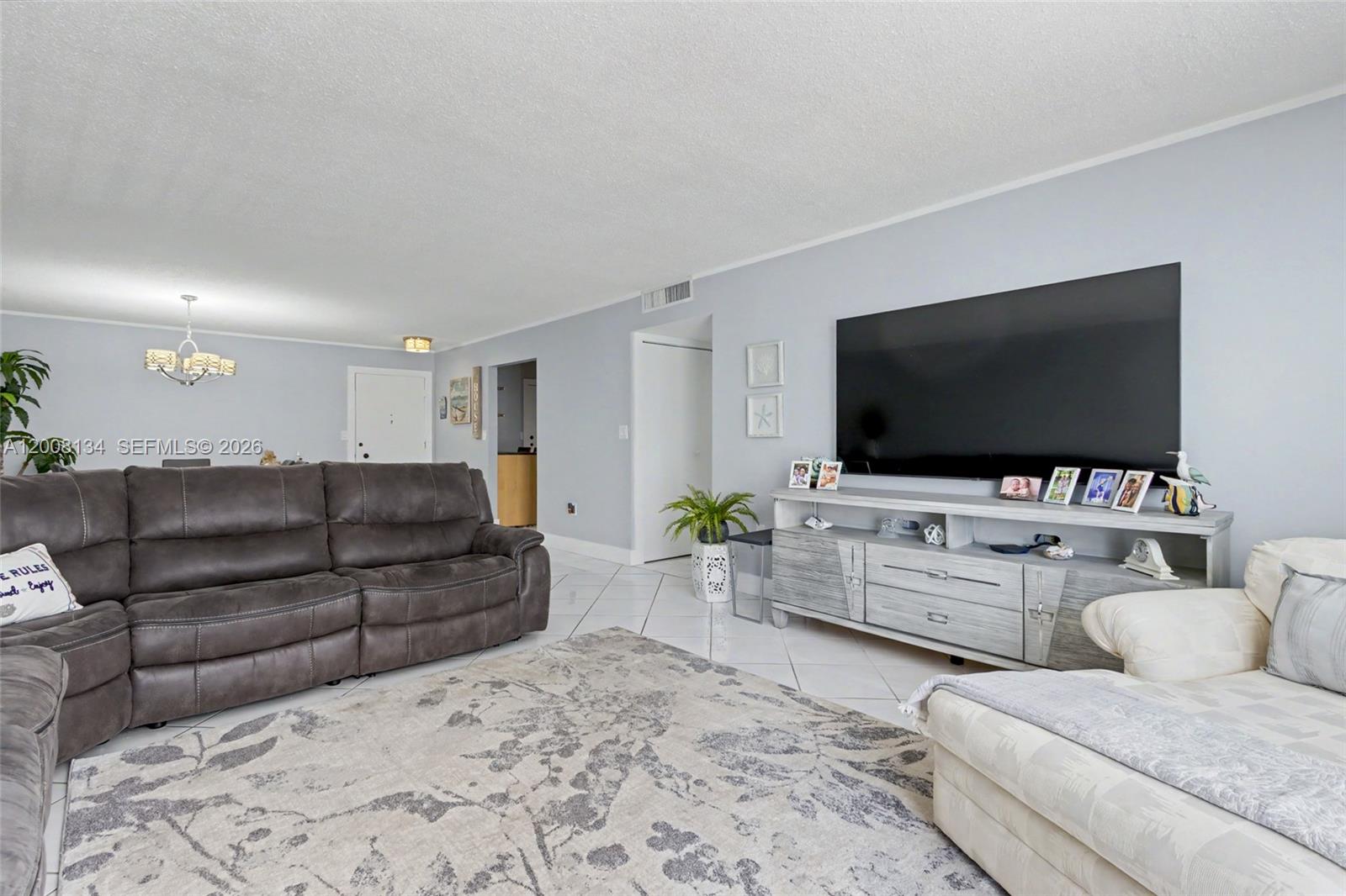 1601 S Ocean Dr # 305