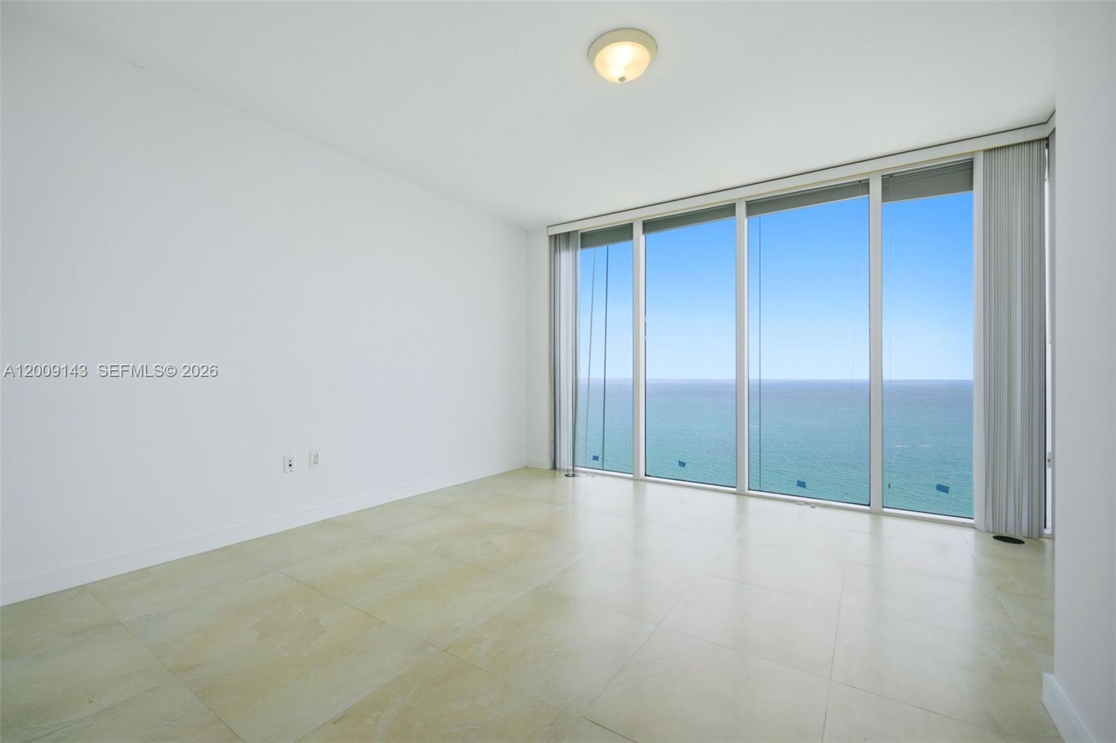 16699 Collins Ave # 3802