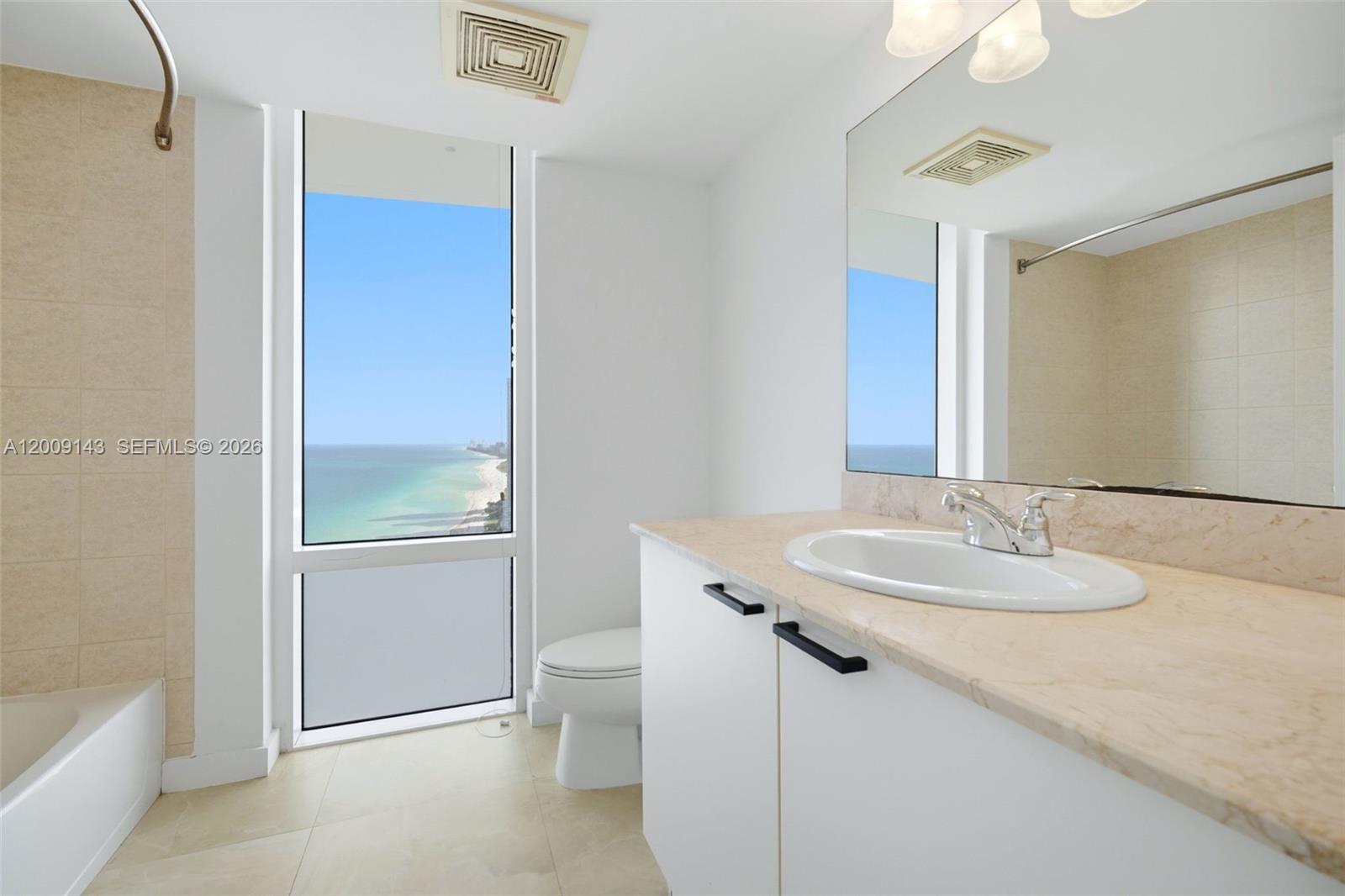 16699 Collins Ave # 3802
