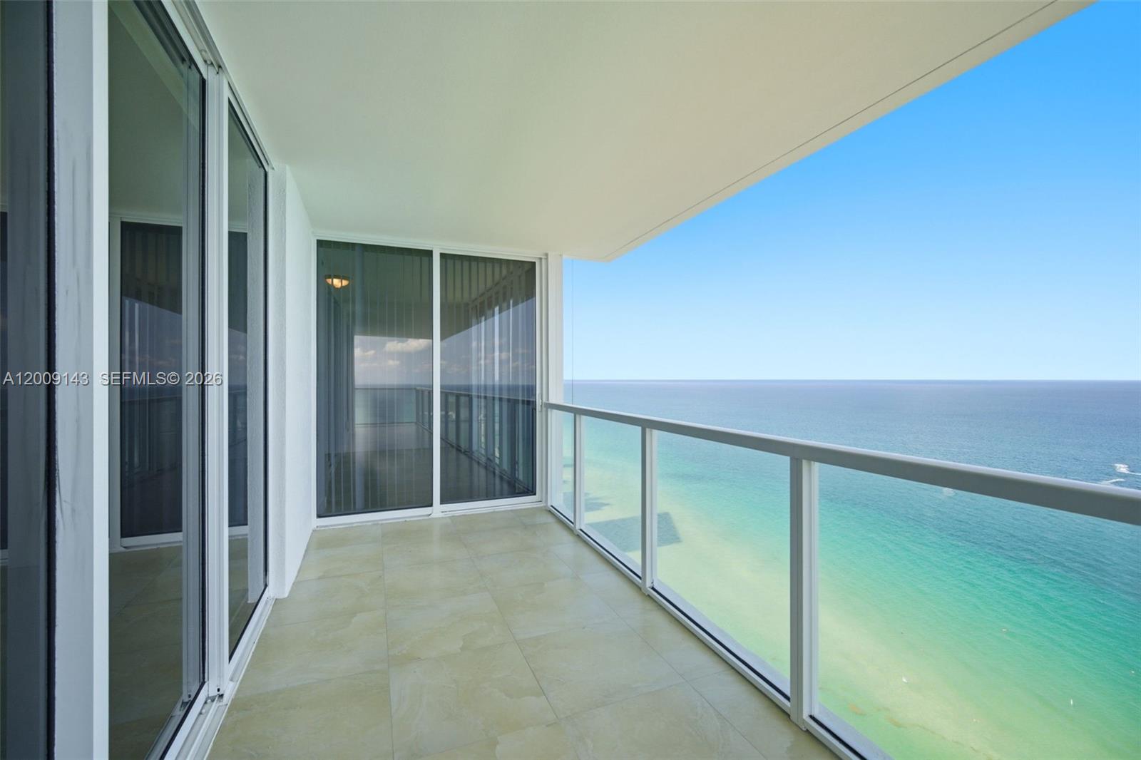 16699 Collins Ave # 3802