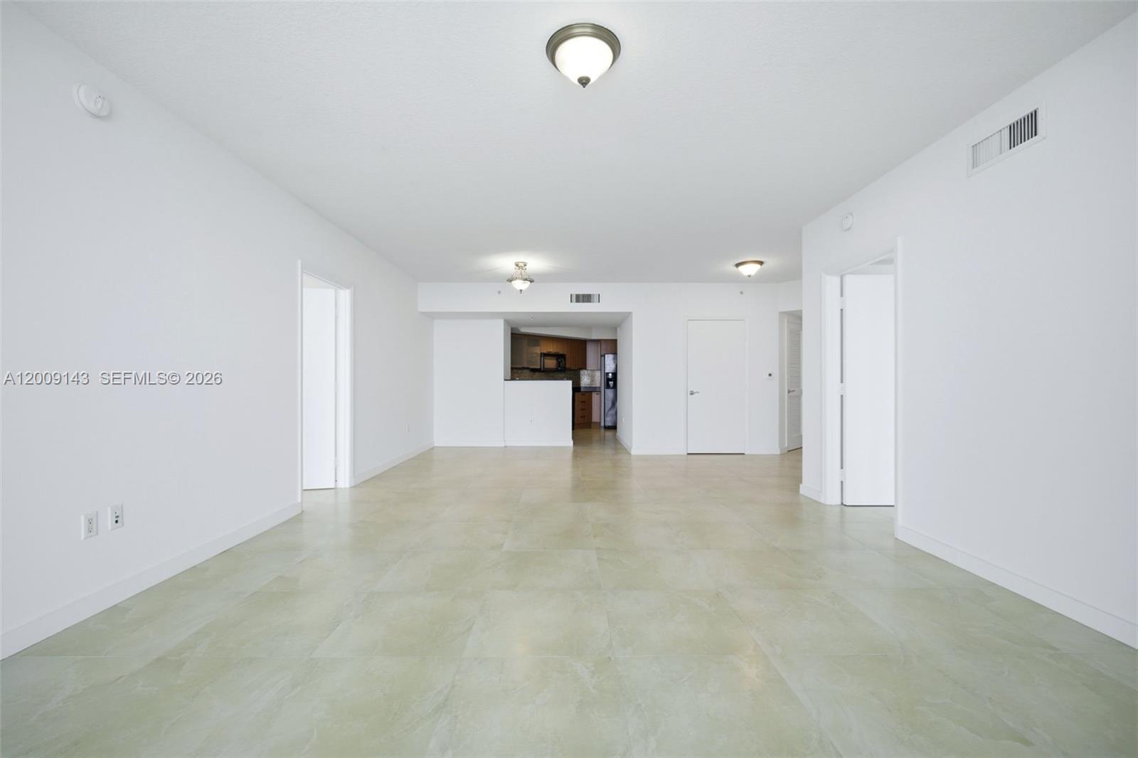 16699 Collins Ave # 3802