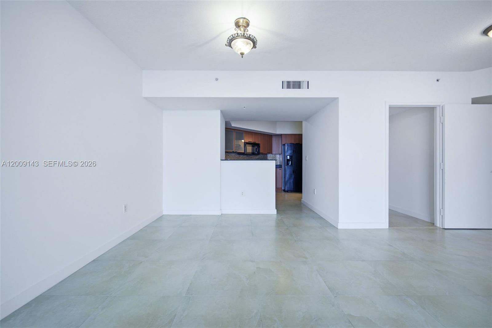 16699 Collins Ave # 3802