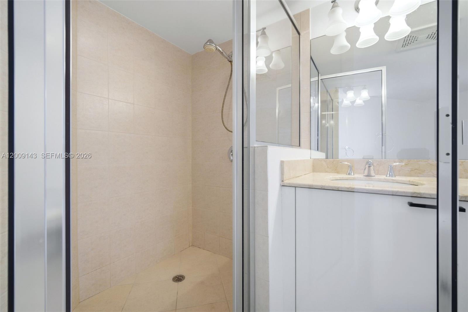 16699 Collins Ave # 3802