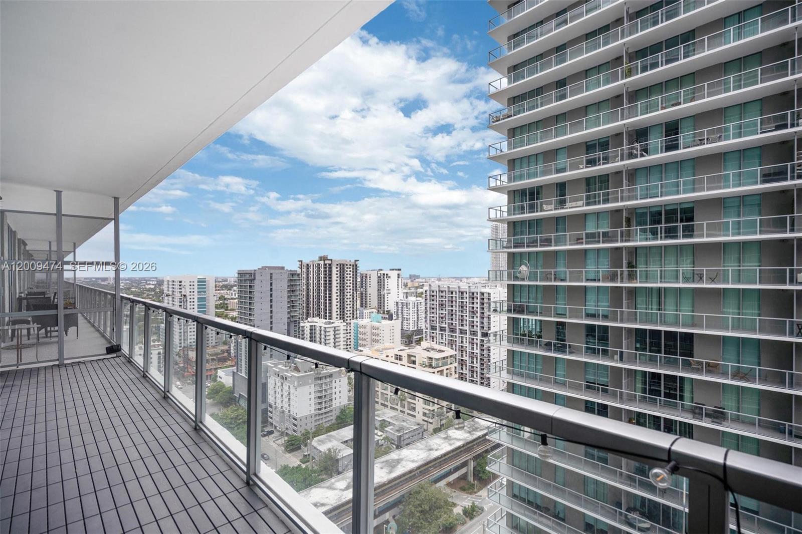 79 SW 12th St Unit: 2908-S
