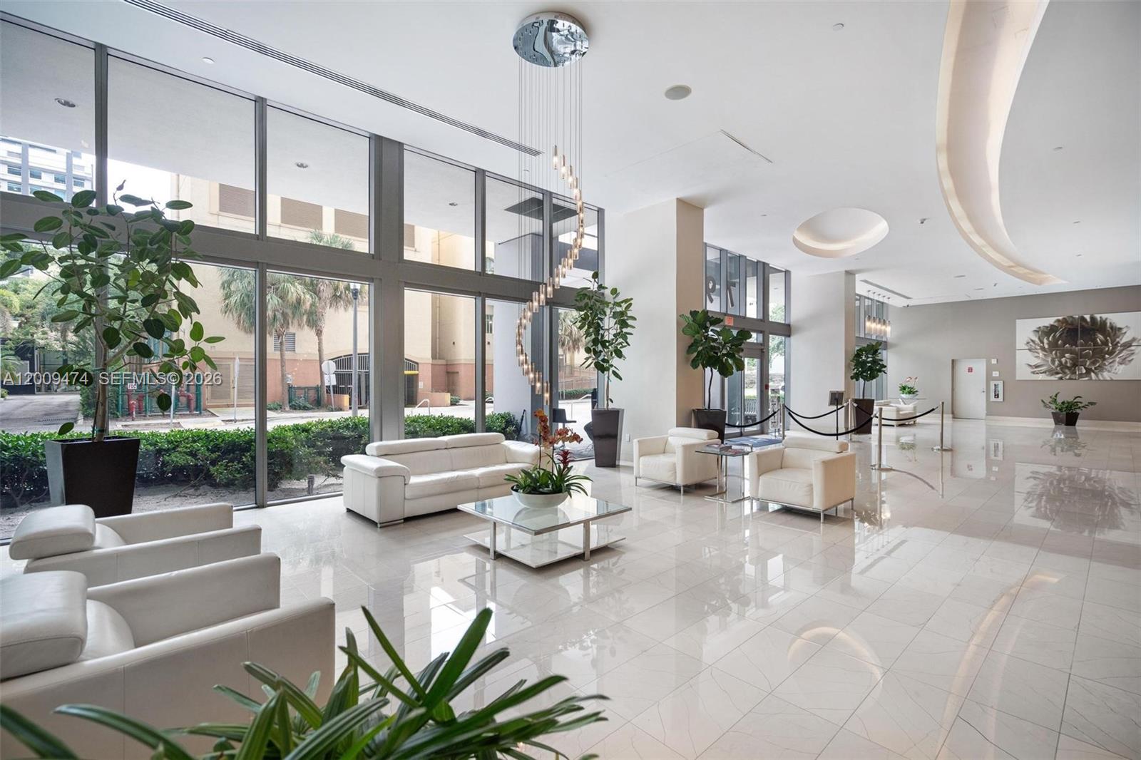 79 SW 12th St Unit: 2908-S