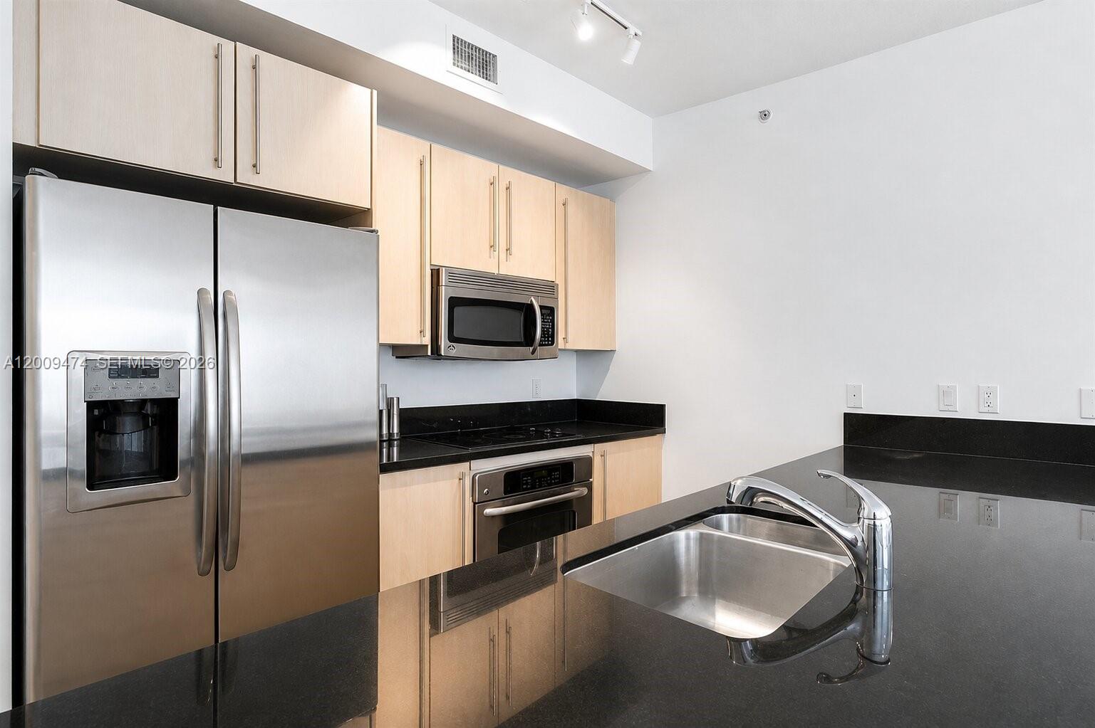 79 SW 12th St Unit: 2908-S