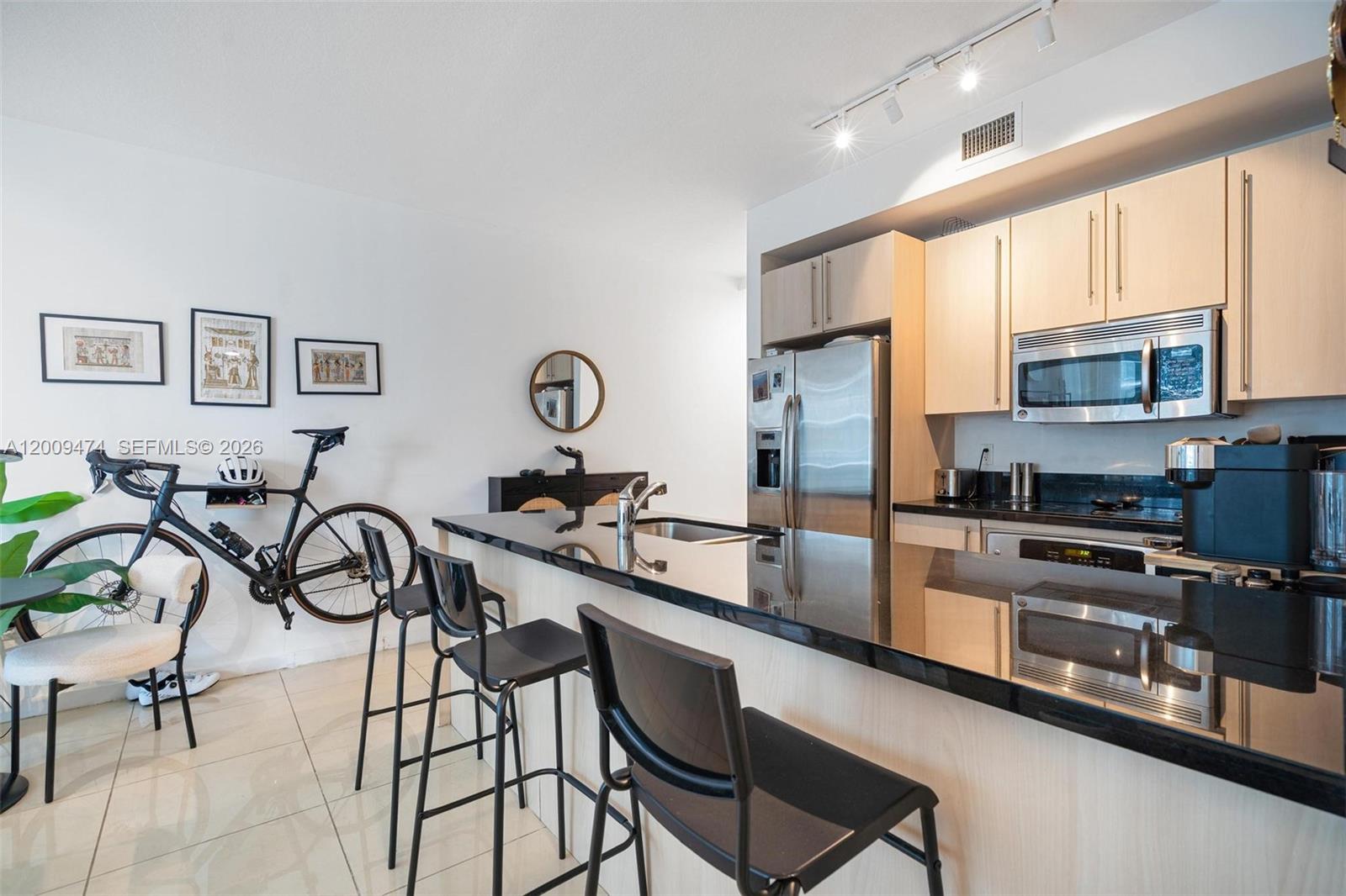 79 SW 12th St Unit: 2908-S